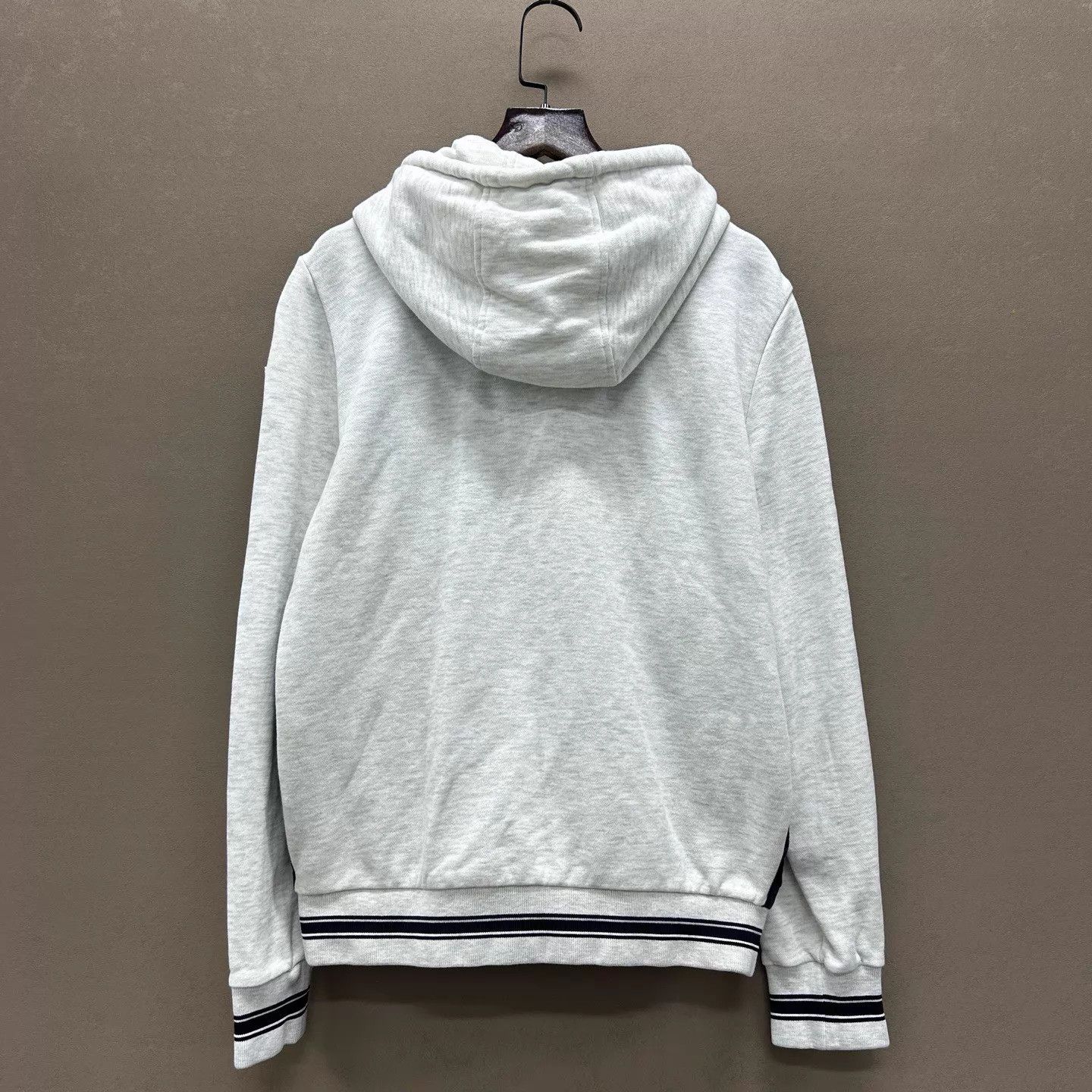 Moncler Moncler colorblocked logo hooded down jacket M Size M / US 6-8 / IT 42-44 - 2 Thumbnail