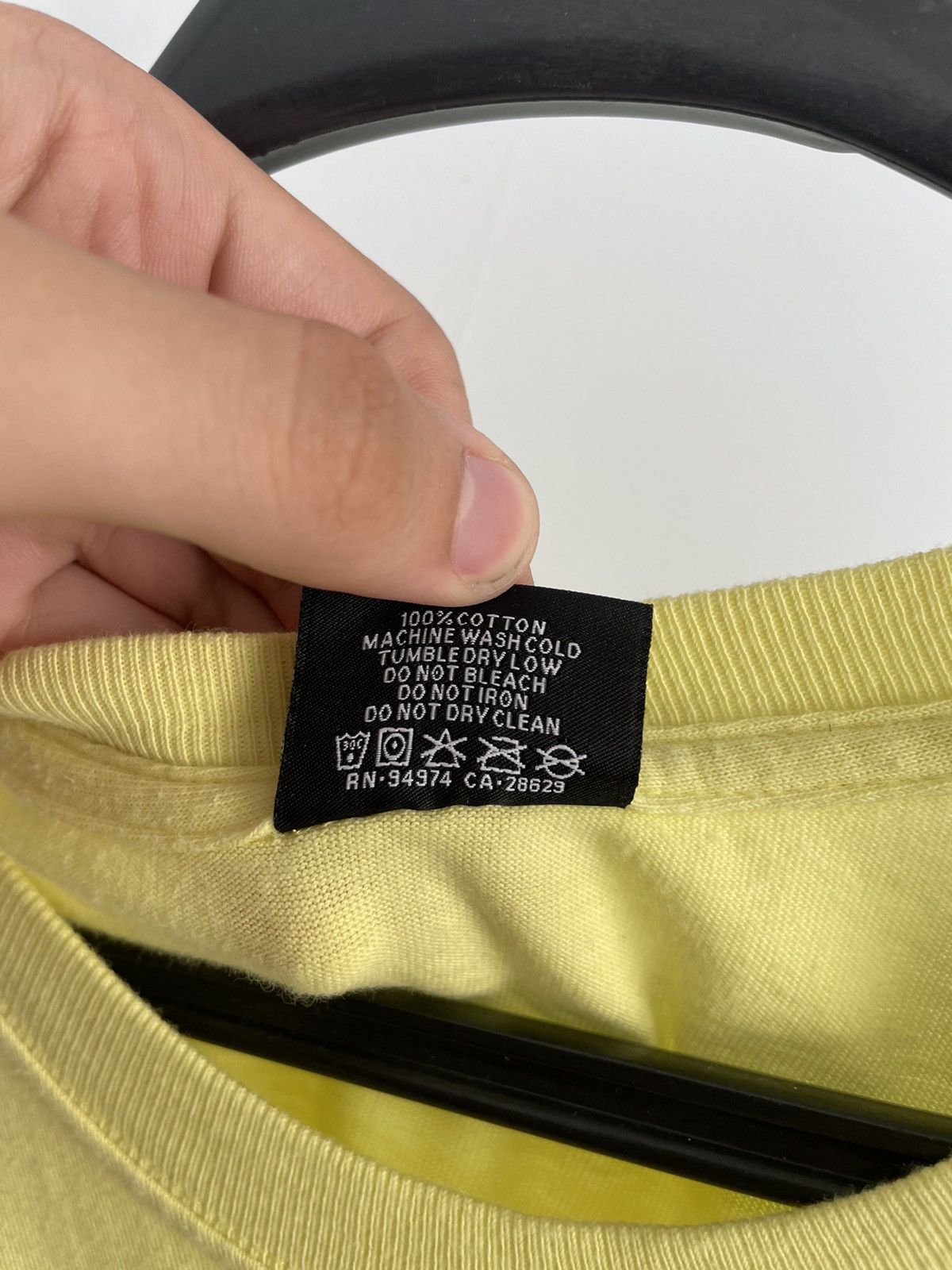 Stussy Stussy t-shirt big logo yellow vintage Size US M / EU 48-50 / 2 - 6 Thumbnail