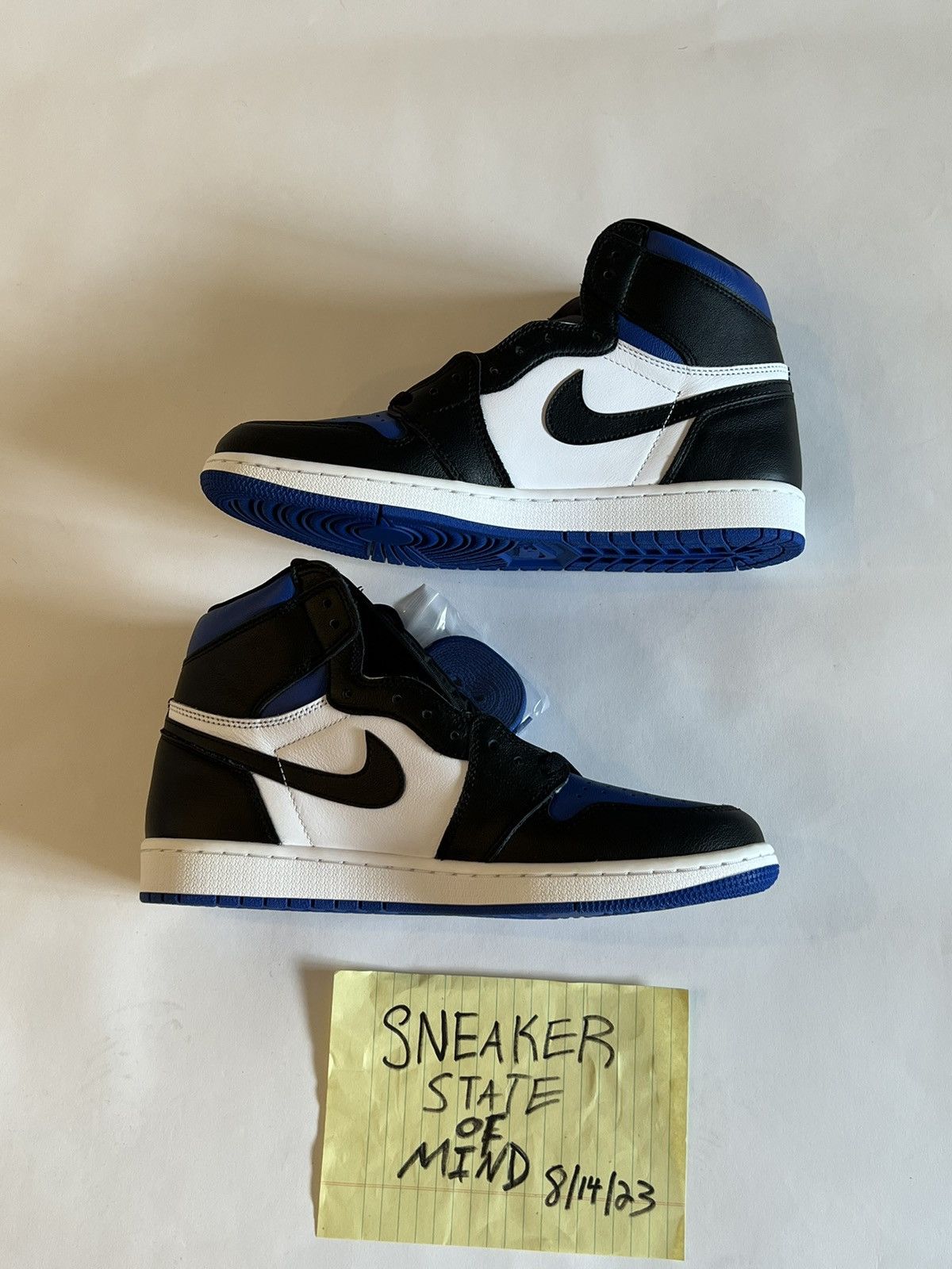 Jordan Brand × Nike BRAND NEW AIR JORDAN 1 RETRO HIGH OG “ROYAL TOE” SIZE: 11 Size US 11 / EU 44 - 3 Thumbnail