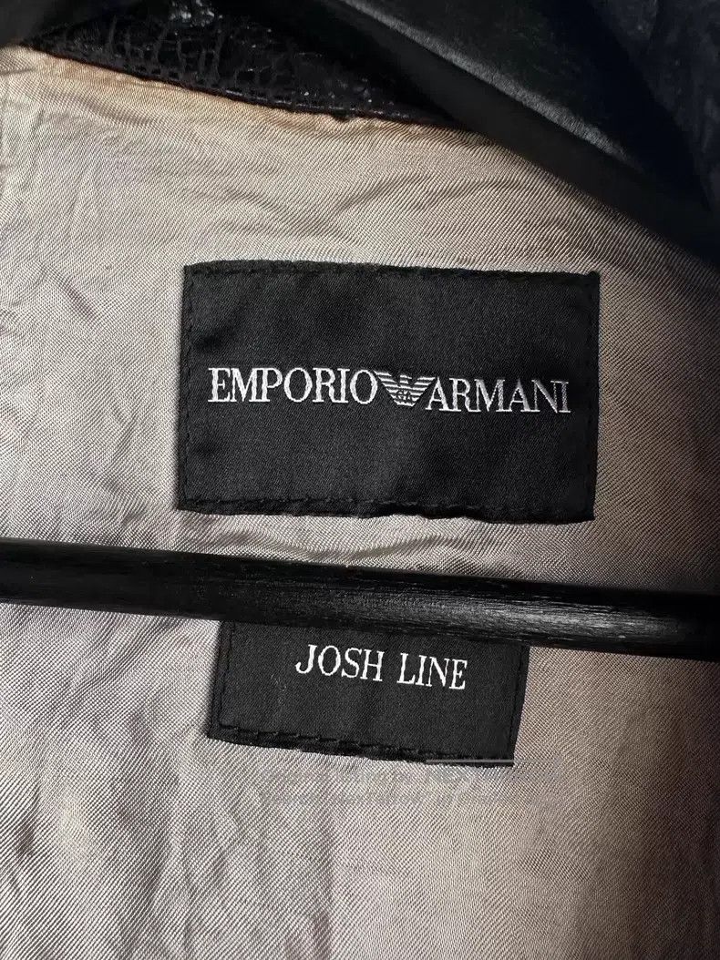 Emporio Armani Emporio Armani Crocodile Pattern Electric Jacket i Size US S / EU 44-46 / 1 - 5 Thumbnail