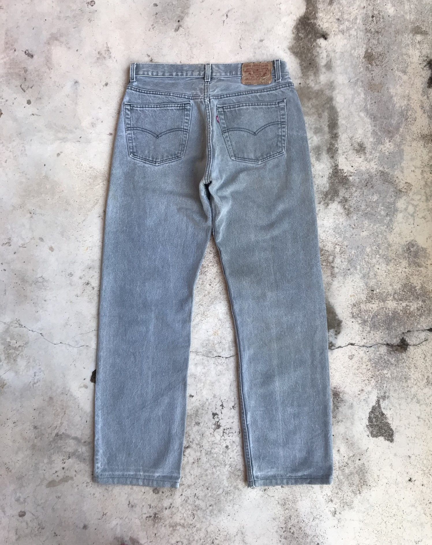 Levi's × Vintage Vintage Levis 501 dirty distressed faded black jean Size US 30 / EU 46 - 7 Thumbnail