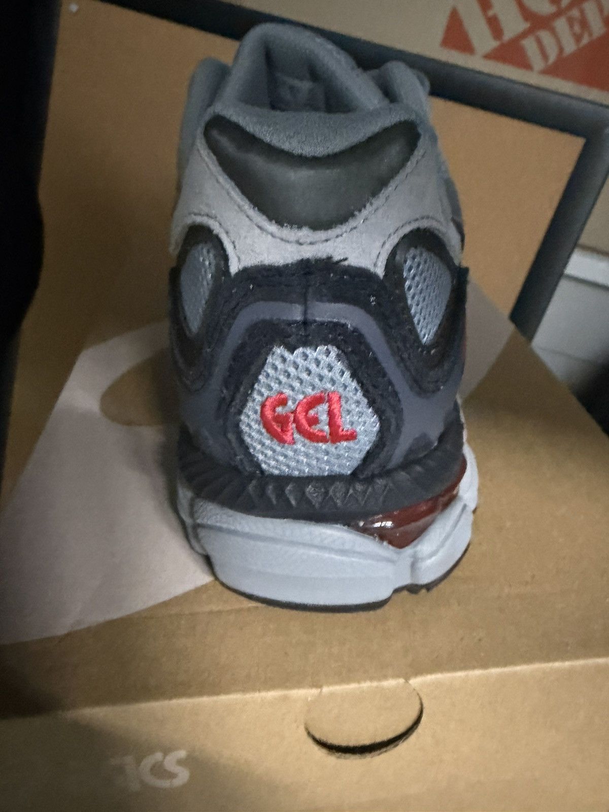 Asics Asics Black and Grey Gel NYC Size US 7.5 / EU 40-41 - 6 Thumbnail