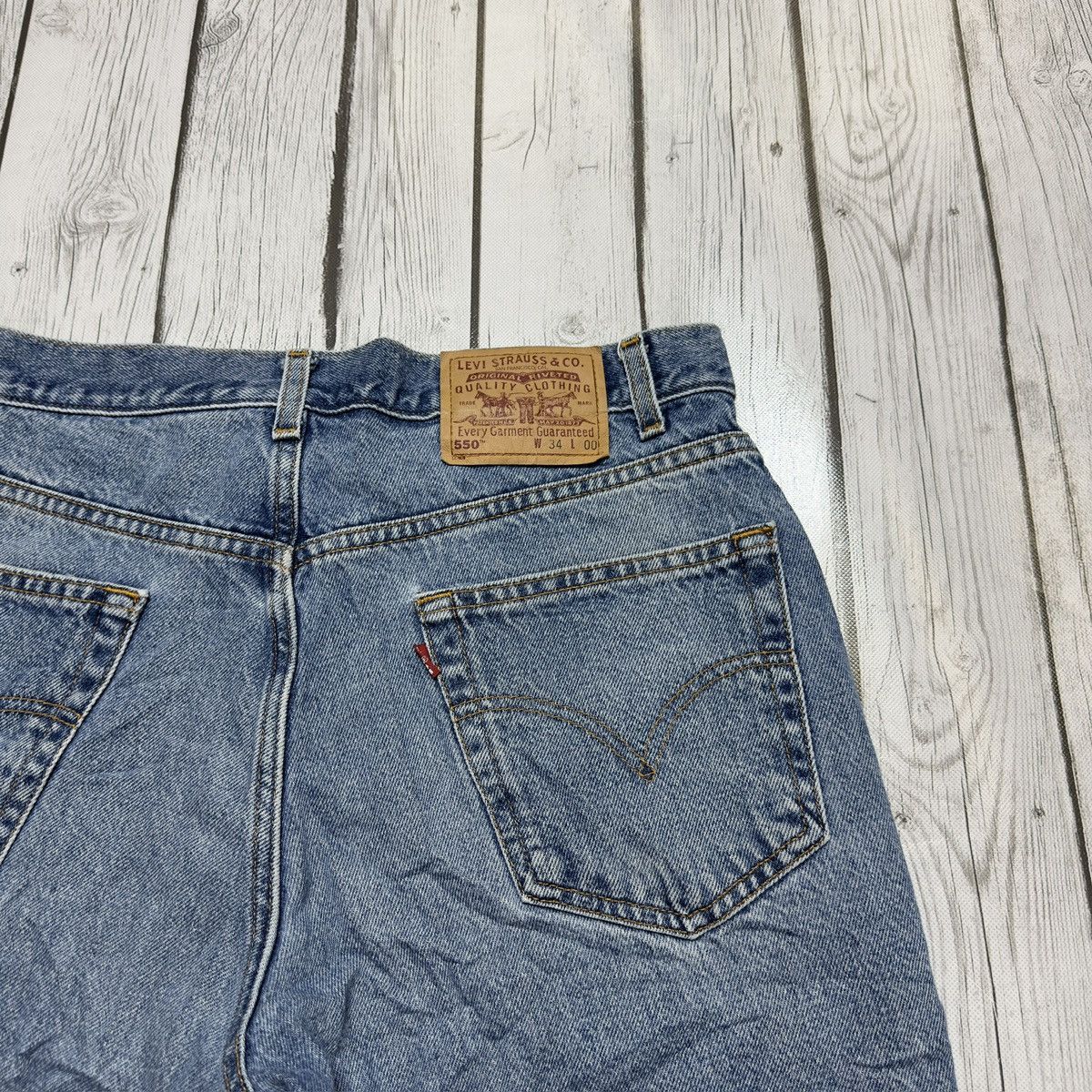 Levi's × Vintage Vintage Levi’s 550 jean shorts Size US 34 / EU 50 - 3 Thumbnail