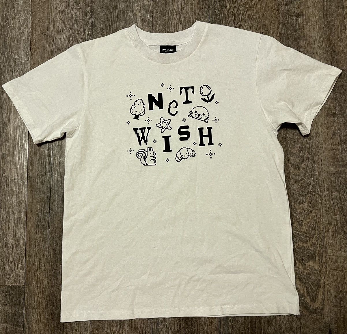 Other NCT WISH ASIA TOUR LOG In Shirt size Medium Size US M / EU 48-50 / 2 - 1 Thumbnail