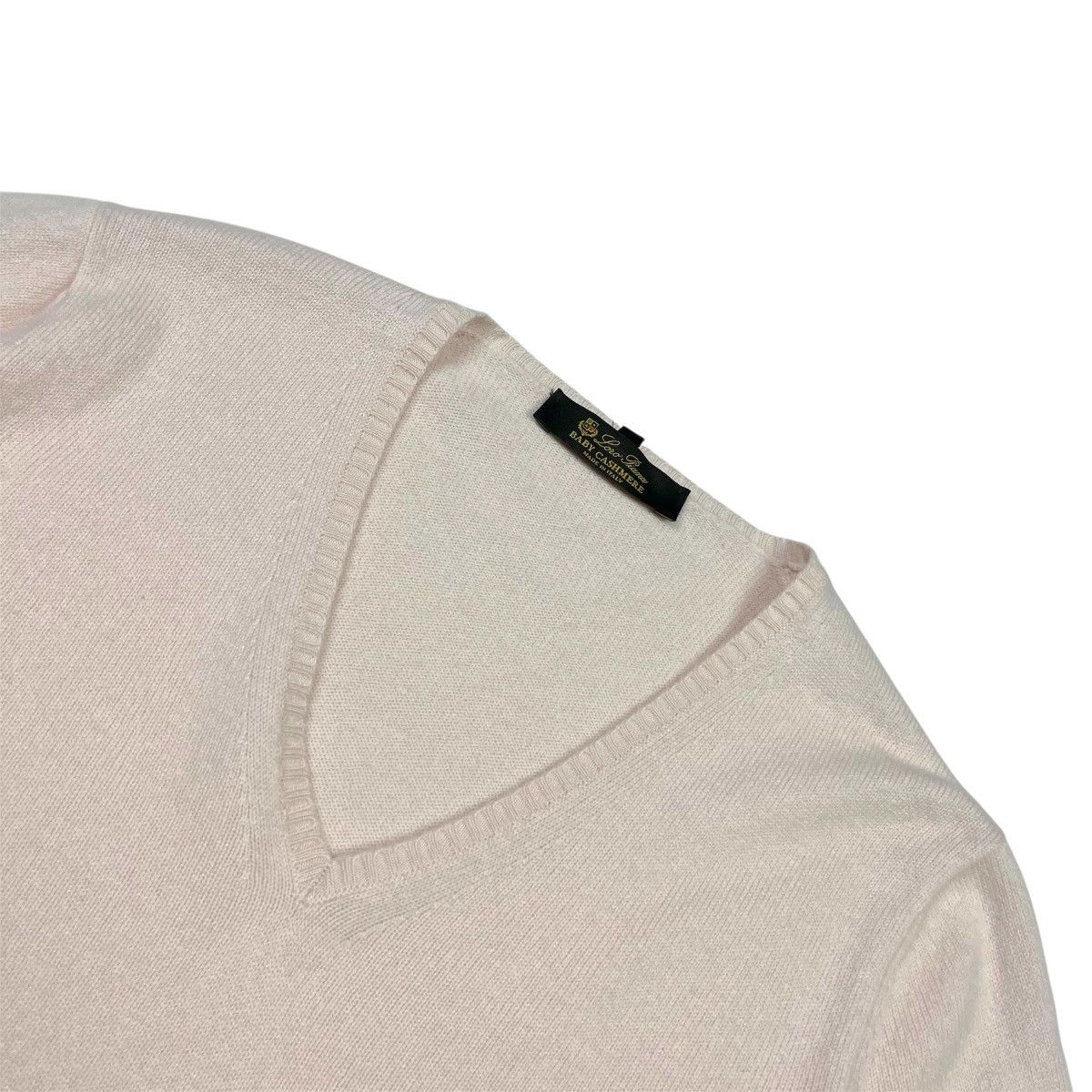 Loro Piana Loro Piana Baby Cashmere Long Sleve Knit V-Neck Pink Women's Size M / US 6-8 / IT 42-44 - 4 Thumbnail