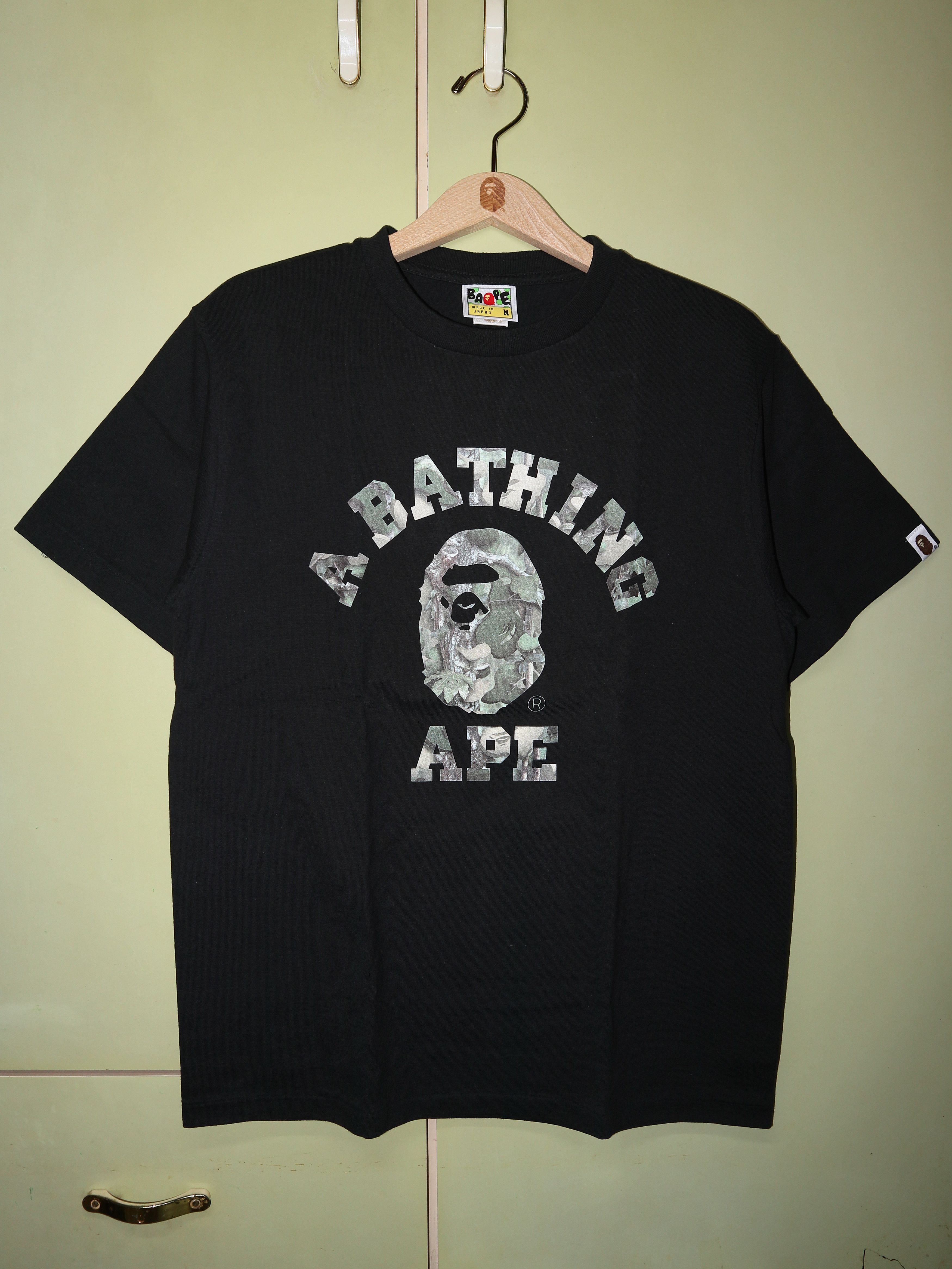 Bape Bape Village Camo Ape Head Logo Tee Size US M / EU 48-50 / 2 - 1 Thumbnail