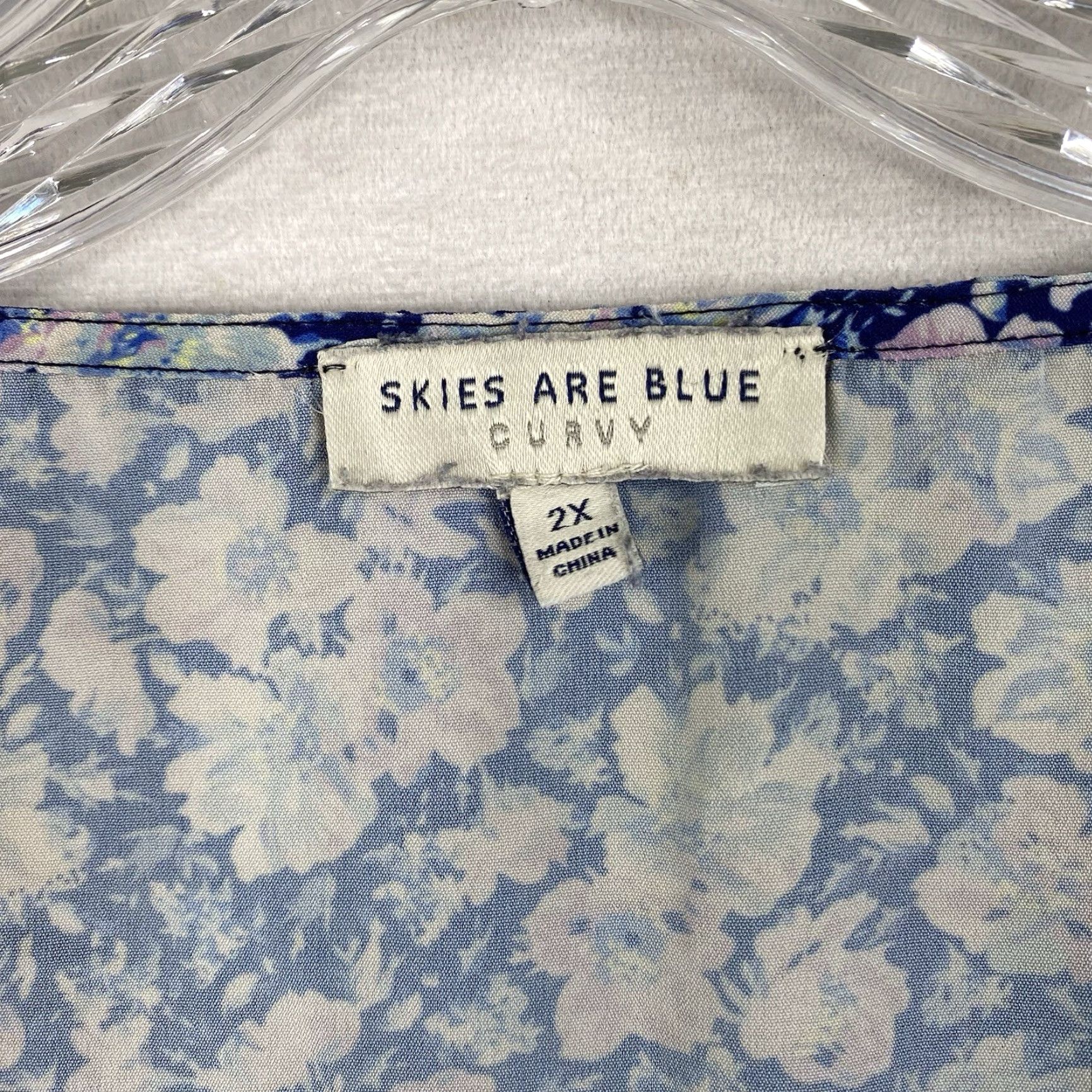 Vintage Skies are Blue Skies are Blue Top Womens 2X Curvy Floral Short Sleeve V Neck Blouse Blue Bohemian 2X Womens Size XXL / US 16-18 / IT 52-54 - 3 Thumbnail