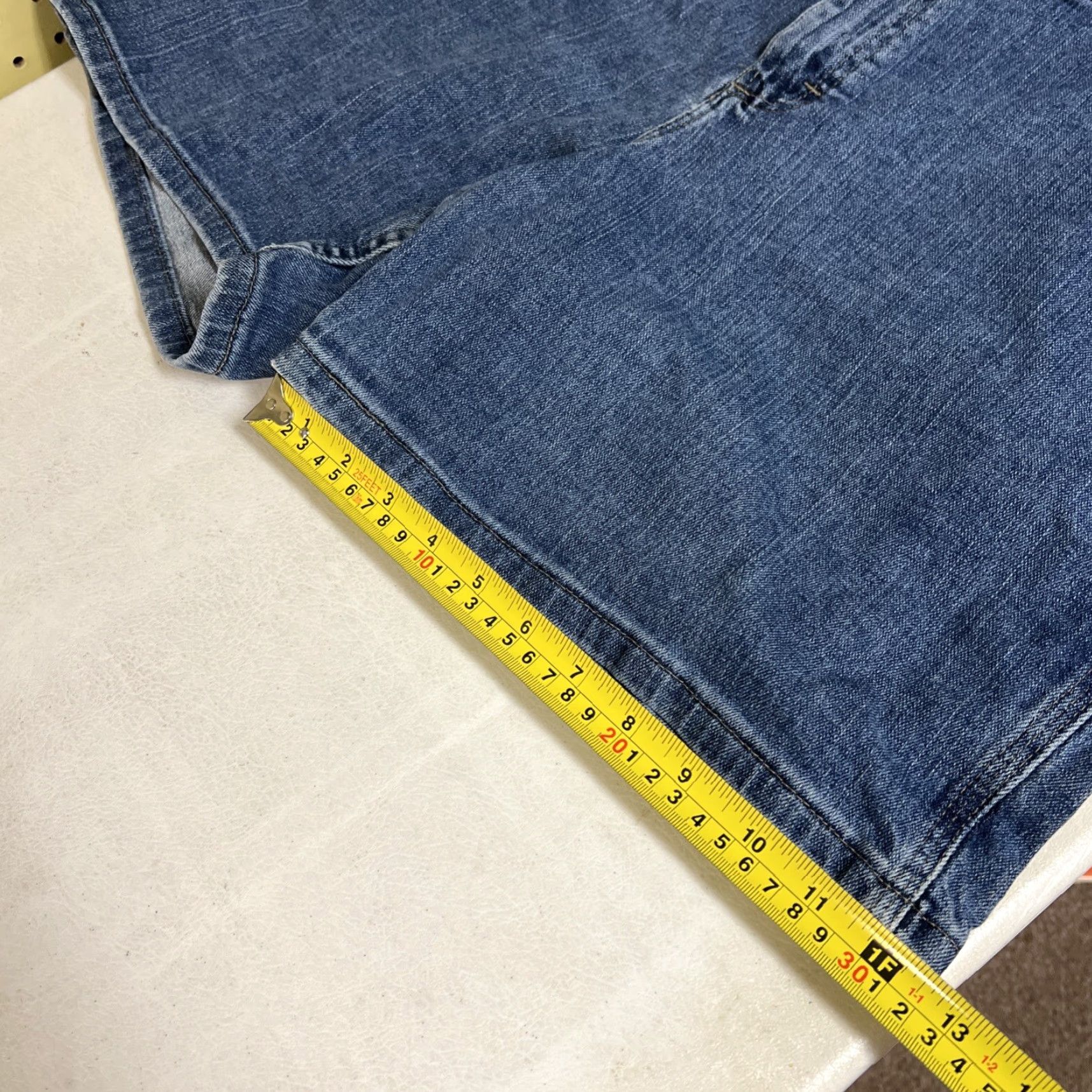 Lee VINTAGE Lee Women's Denim Shorts 18W 38W Carpenter Blue Denim 5-Pocket Regular Rise Mid Front Flat Button Zipper Jeans Short Size 40" / US 18 - 4 Thumbnail