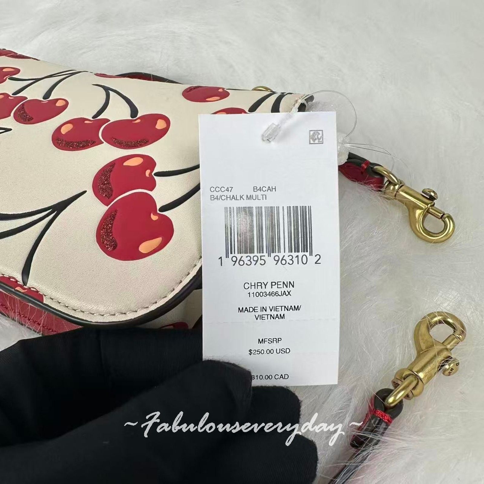 Coach Coach Penn Shoulder Bag Cherry Print In Leather/Gold/Chalk Size ONE SIZE - 5 Thumbnail