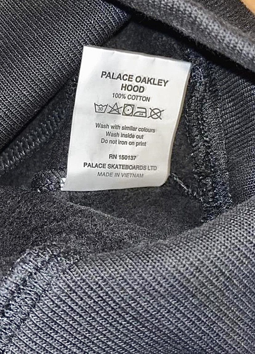 Grail × Oakley × Palace PALACE X OAKLEY RARE HOODIE | Grailed Grail × Oakley × Palace PALACE X OAKLEY RARE HOODIE | Grailed