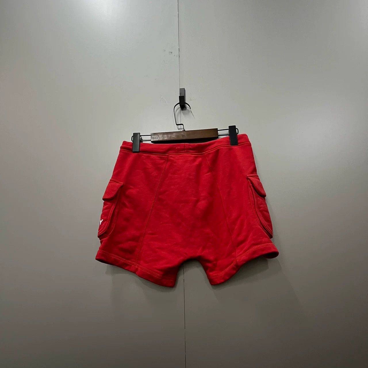 Burberry Burberry Red Logo Print Shorts Size US 28 / EU 44 - 2 Thumbnail