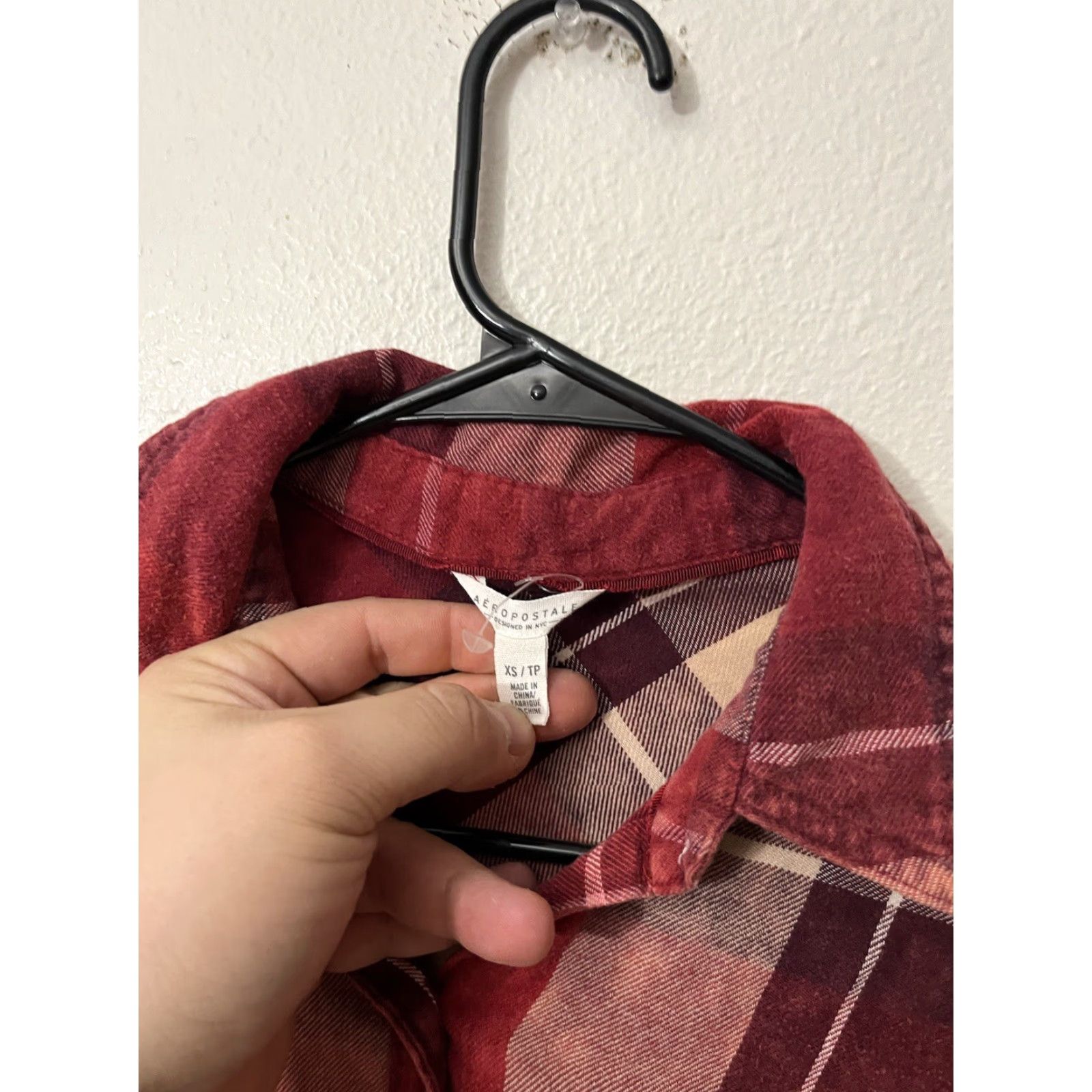 Aeropostale Aeropostale Women's Flannel Button-Up Shirt XS Long Sleeve Red Check Casual Size XS / US 0-2 / IT 36-38 - 2 Thumbnail