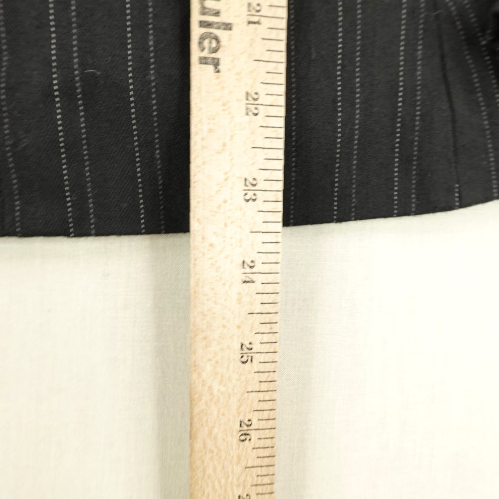 True Religion True Religion Blazer Women’s Large Black Pinstriped 2-Button Y2K Sport Coat Size L / US 10 / IT 46 - 7 Thumbnail