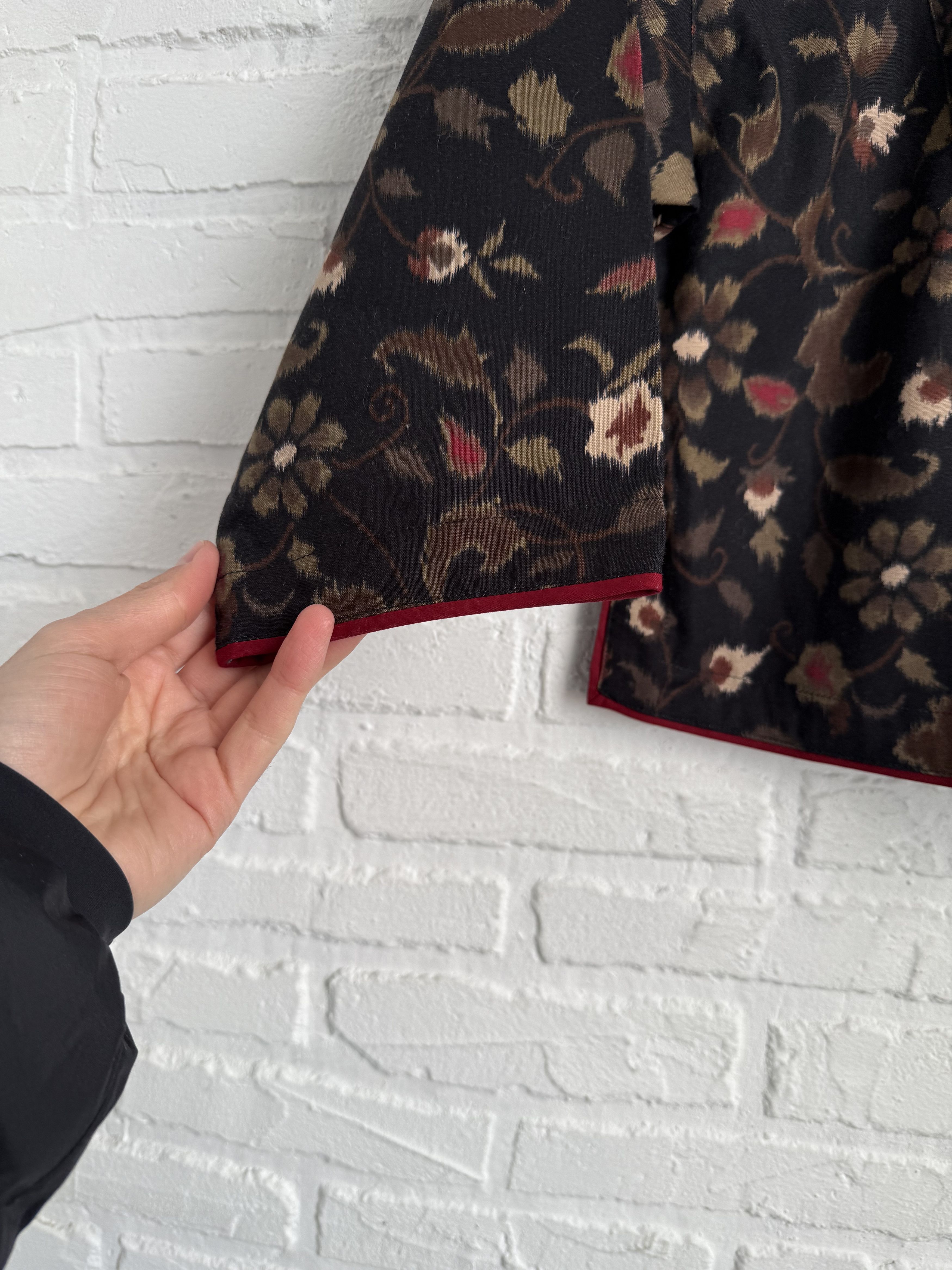 Kenzo Vintage 90s Kenzo Paris Floral Tapestry Jacket Kimono Size S / US 4 / IT 40 - 6 Thumbnail