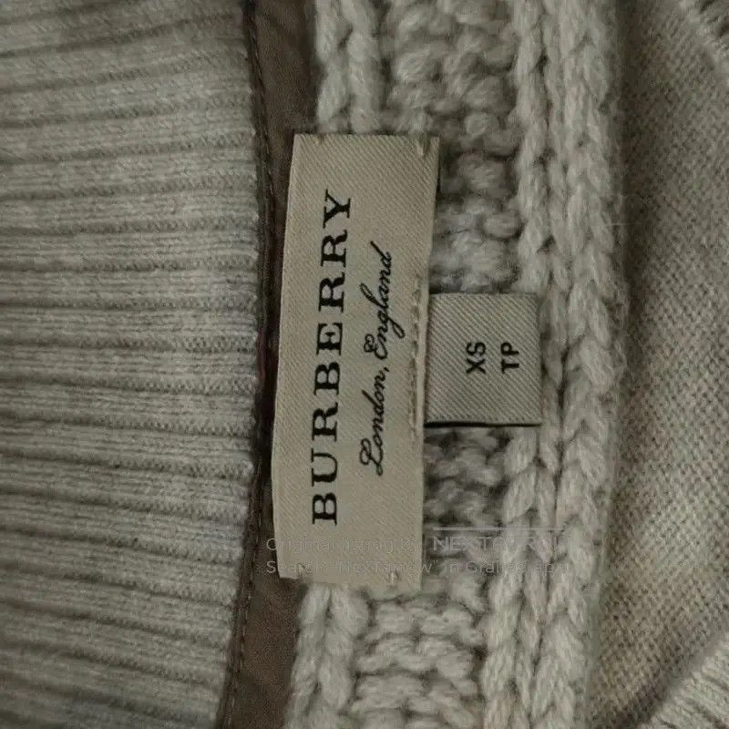 Burberry Burberry Women's Knit Sweater in Khaki. Size XS / US 0-2 / IT 36-38 - 3 Thumbnail