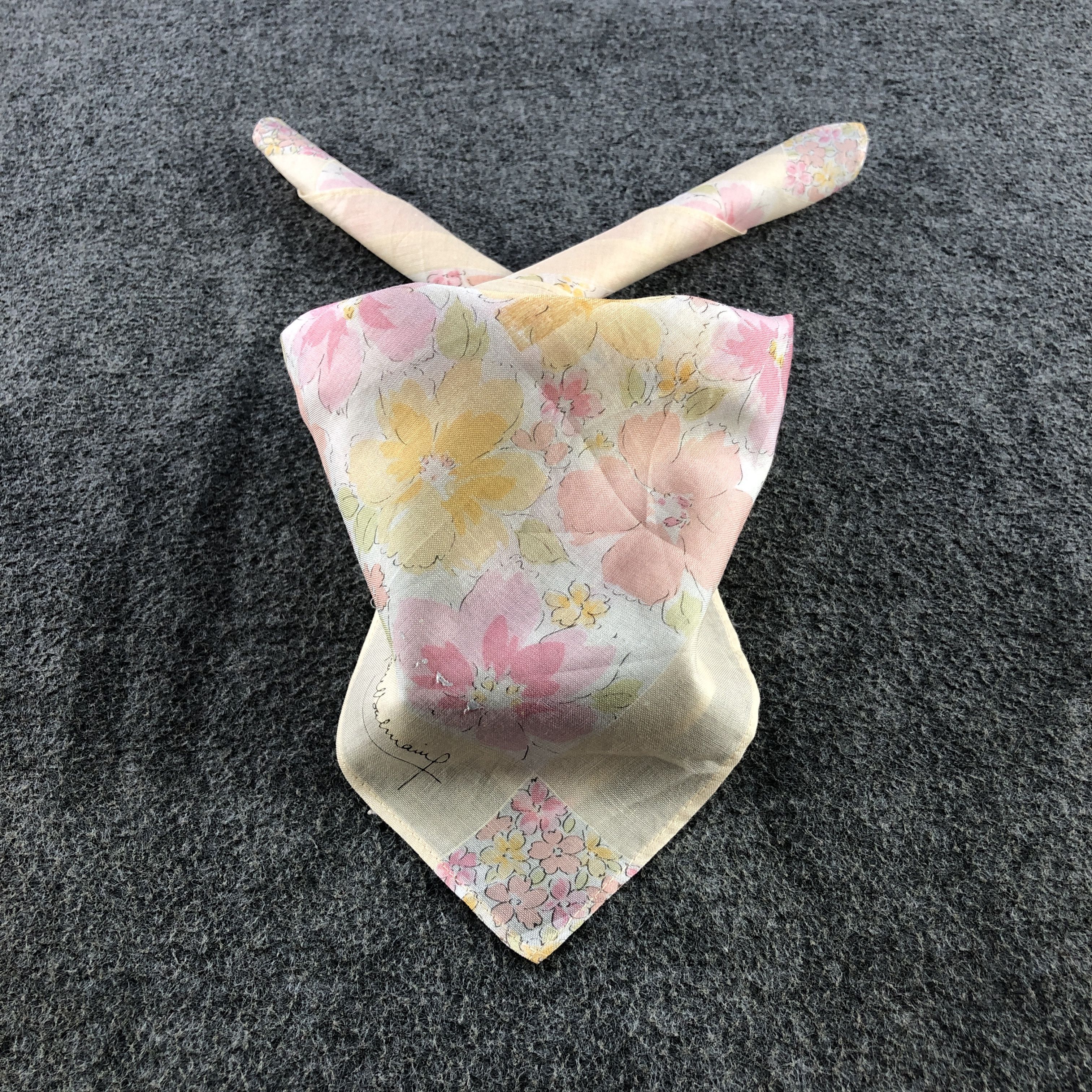Pierre Balmain Handkerchief Neckerchief Bandana H2485