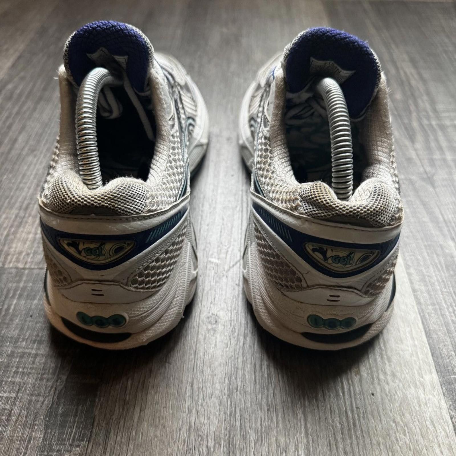 Asics ASICS • WMNS GT-2160 (7M) Size US 7 / EU 40 - 7 Thumbnail
