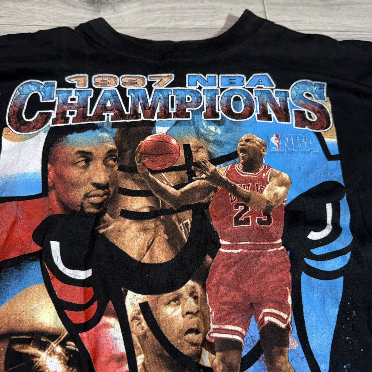Other 1997 Chicago Bulls rap tee Size US XL / EU 56 / 4 - 5 Thumbnail