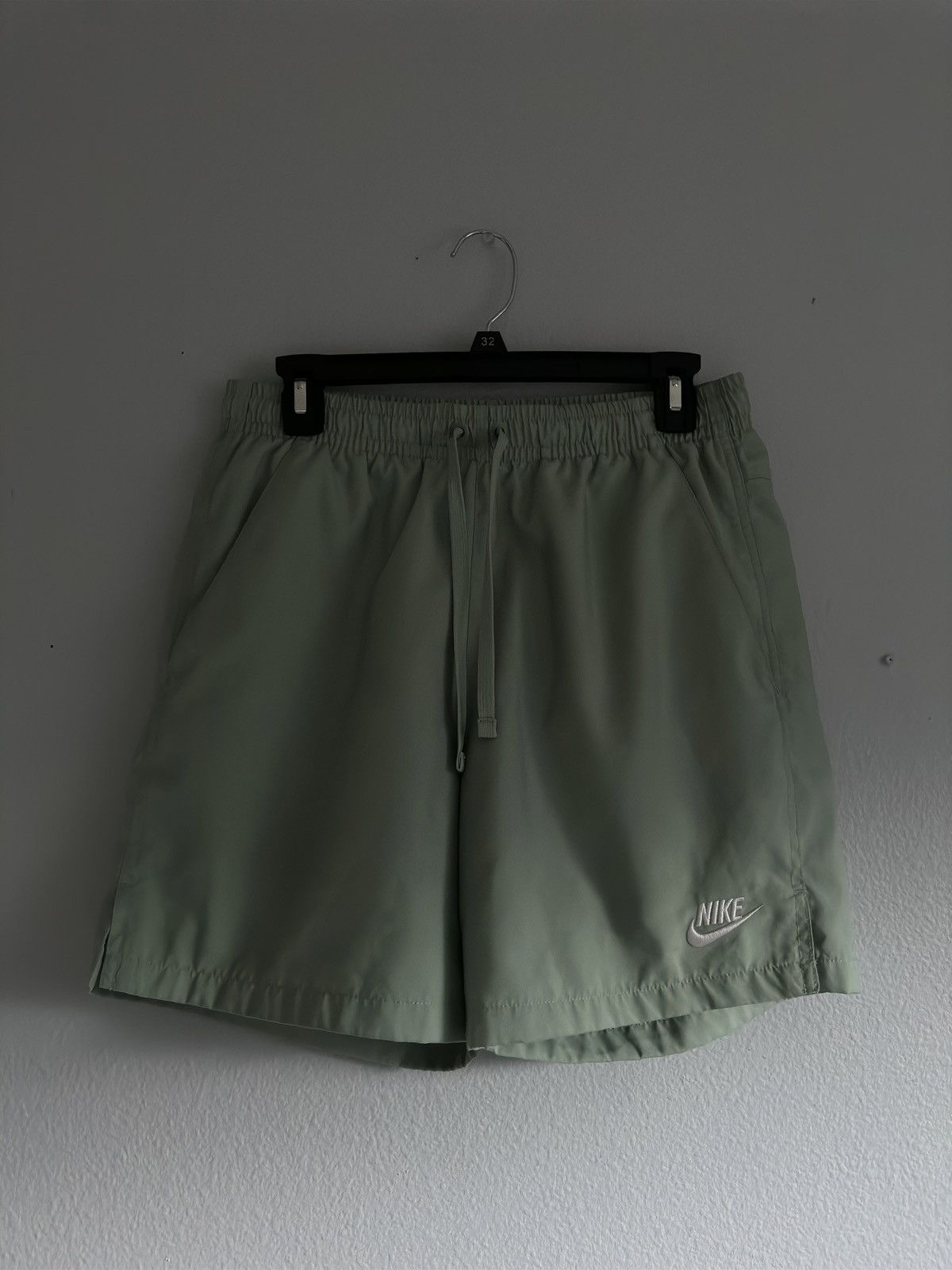 Nike Nike Woven Nylon Shorts - mint green Size US 30 / EU 46 - 1 Thumbnail