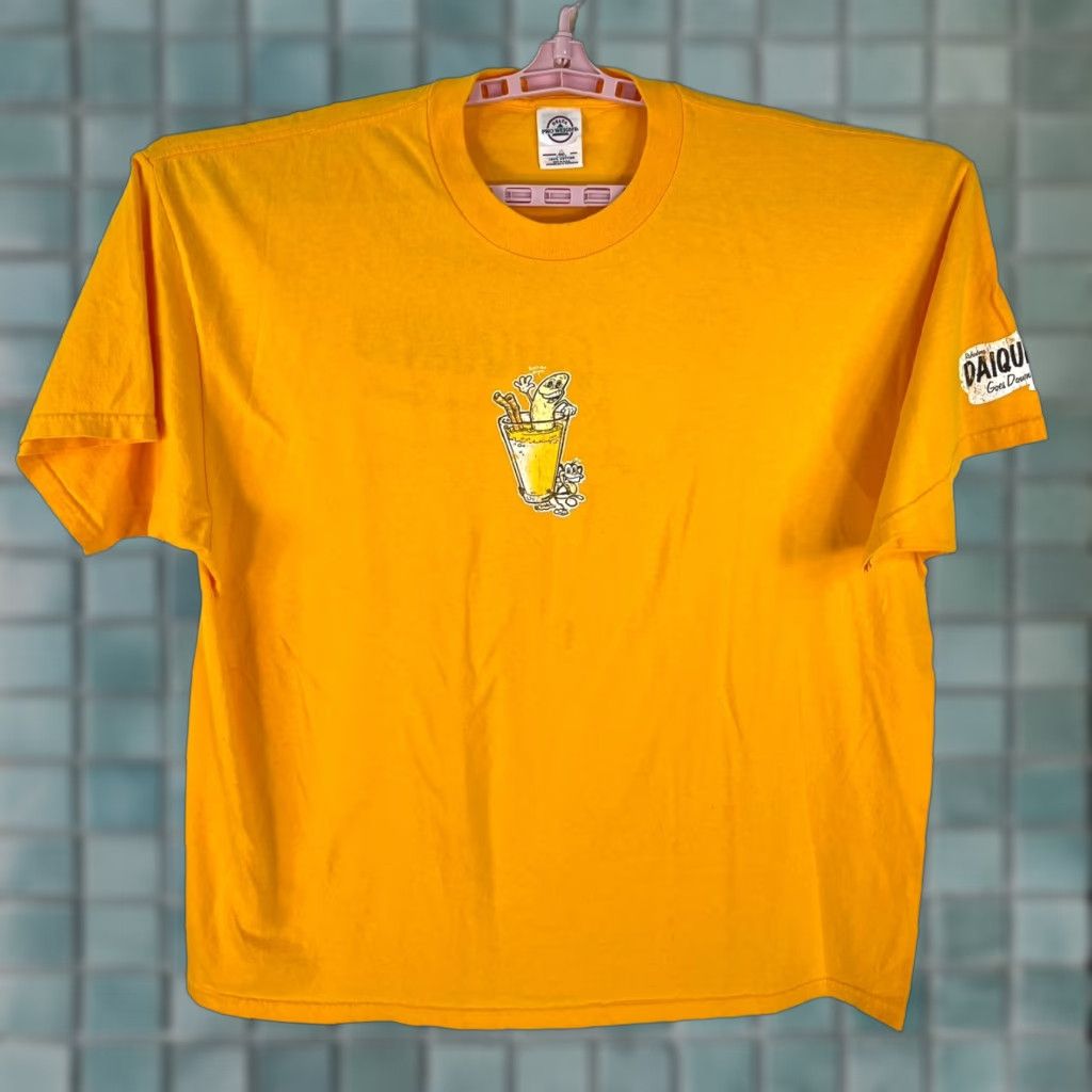 Delta VINTAGE Delta T-Shirt Mens XXL Yellow Banana Daiquiris Logo Graphic 100% Cotton Cocktail Theme Men Style Size US XXL / EU 58 / 5 - 1 Thumbnail