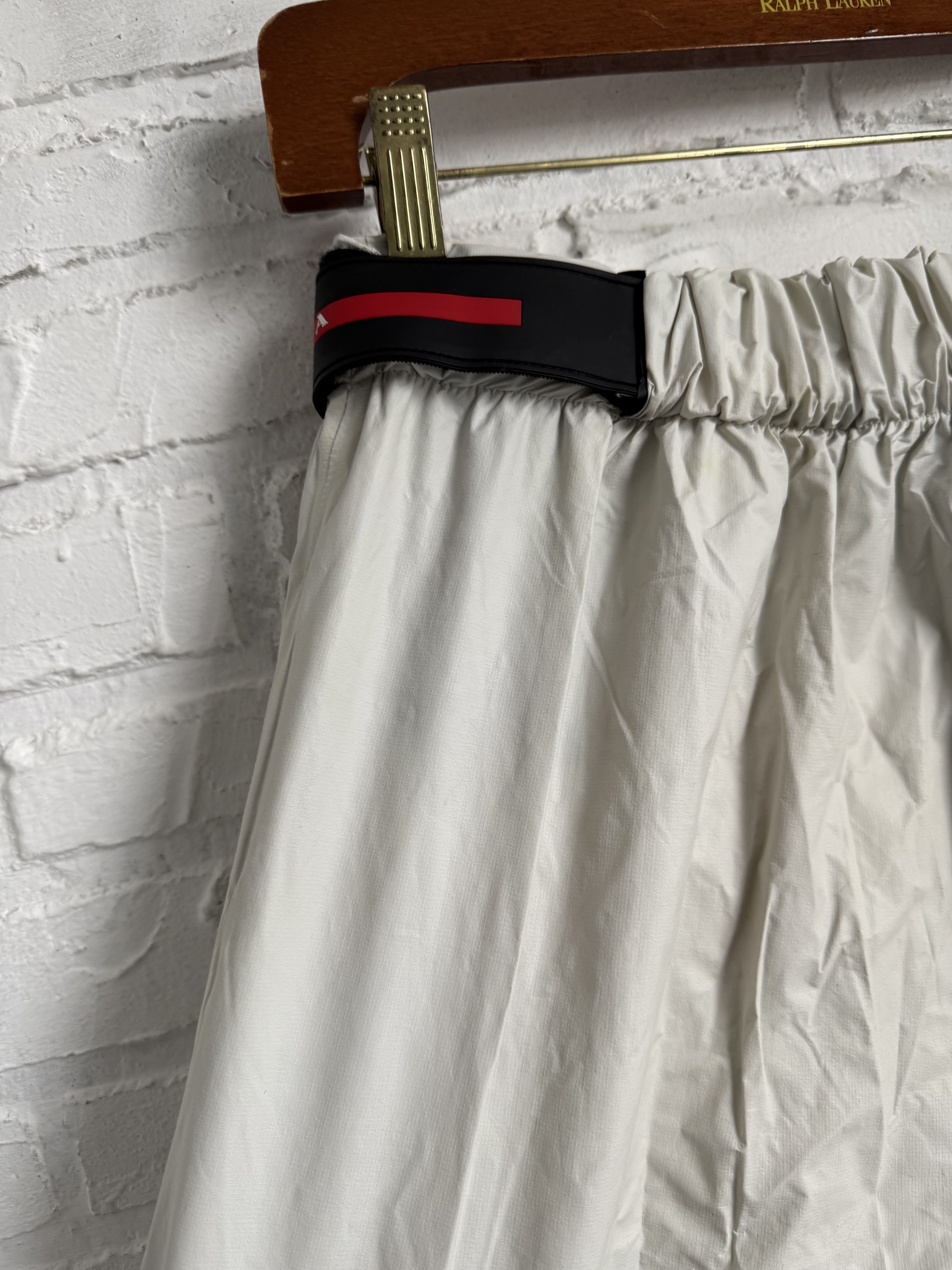 Prada 2019 Prada linea rossa cargo shorts Size US 32 / EU 48 - 20 Thumbnail