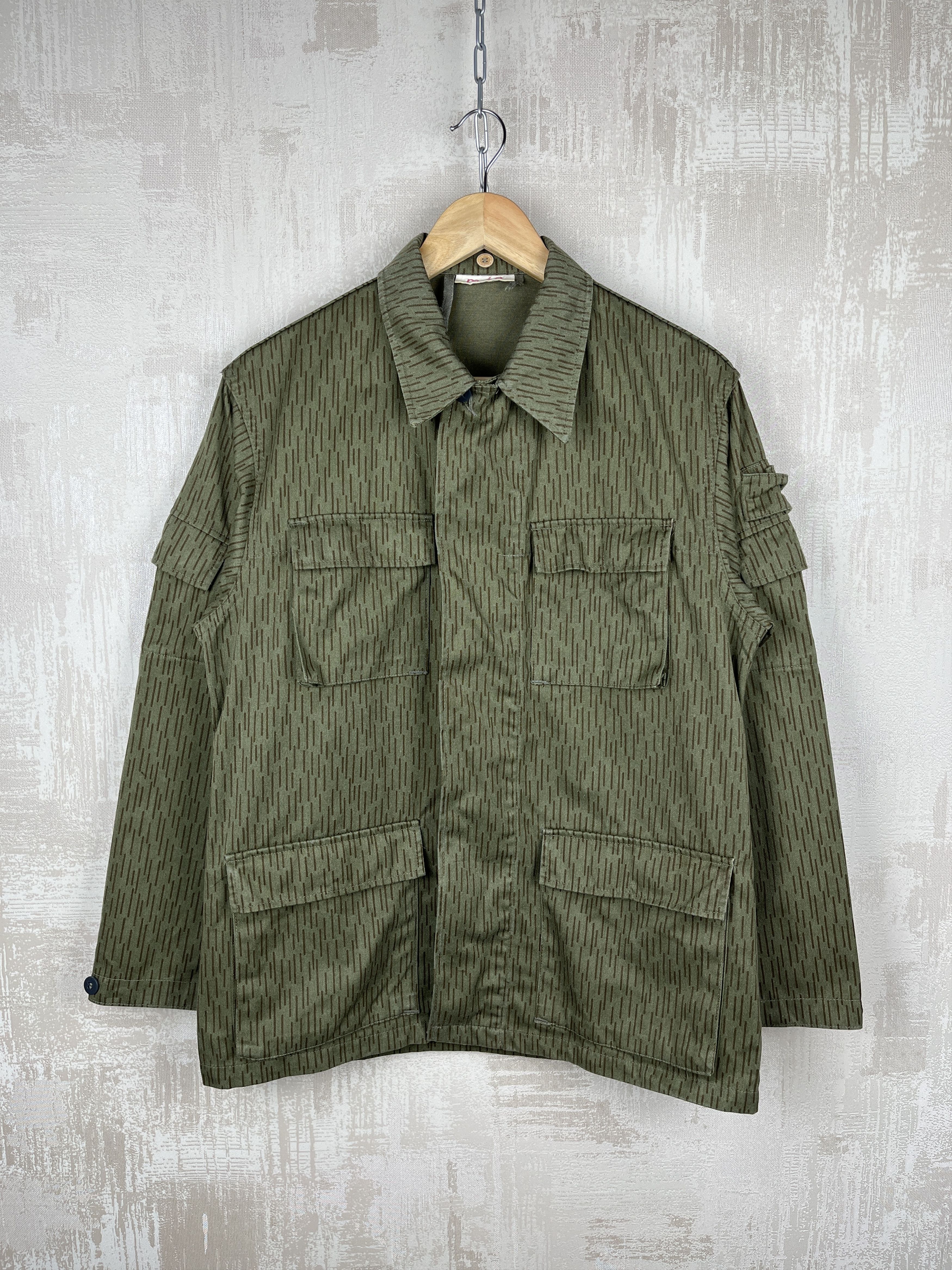 Vintage Vintage Military Army Field Jacket Dash Line Camouflage Size US S / EU 44-46 / 1 - 1 Thumbnail