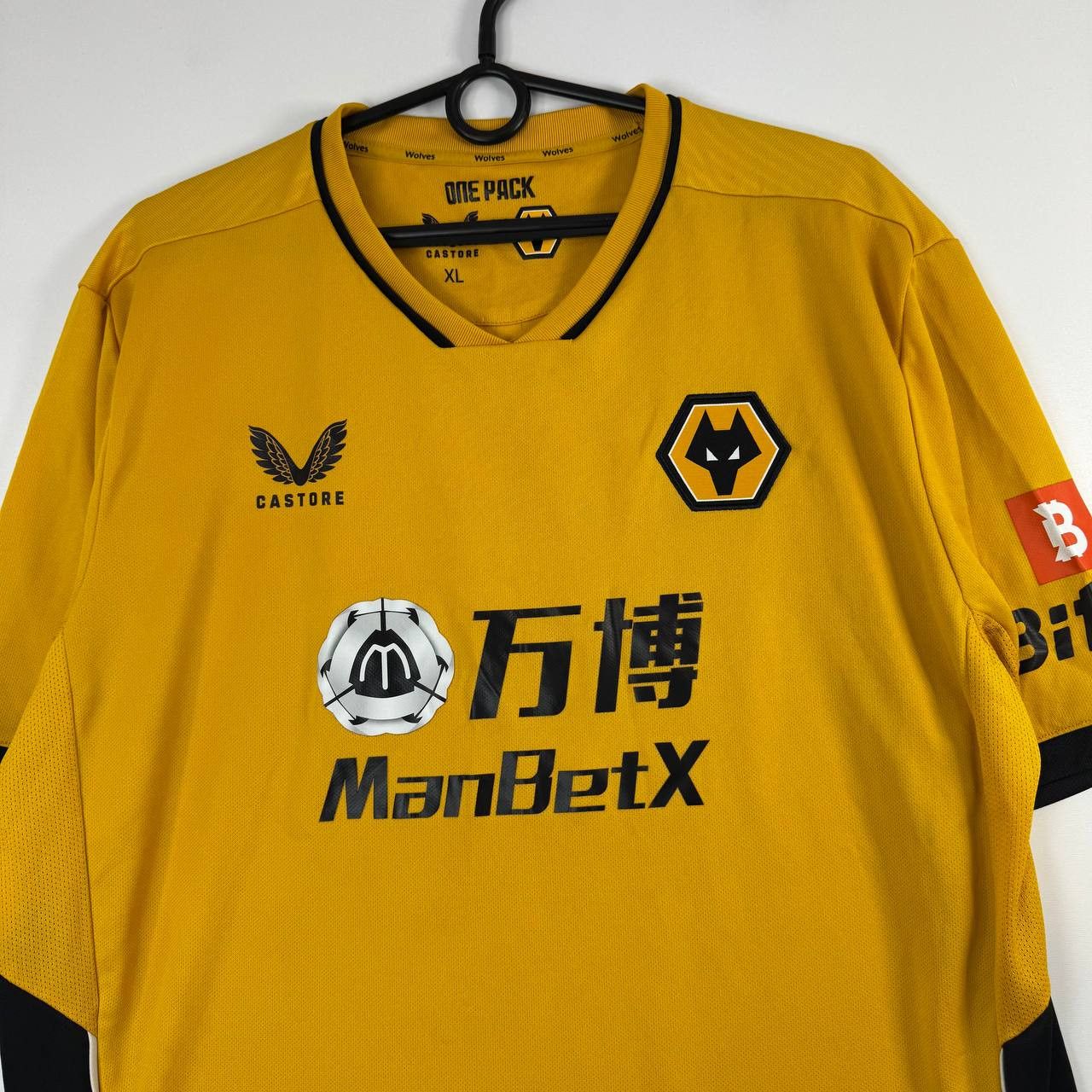 Castore Wolverhampton Wanderers Wolves 2021/22 Home Shirt Castore XL Size US XL / EU 56 / 4 - 2 Thumbnail