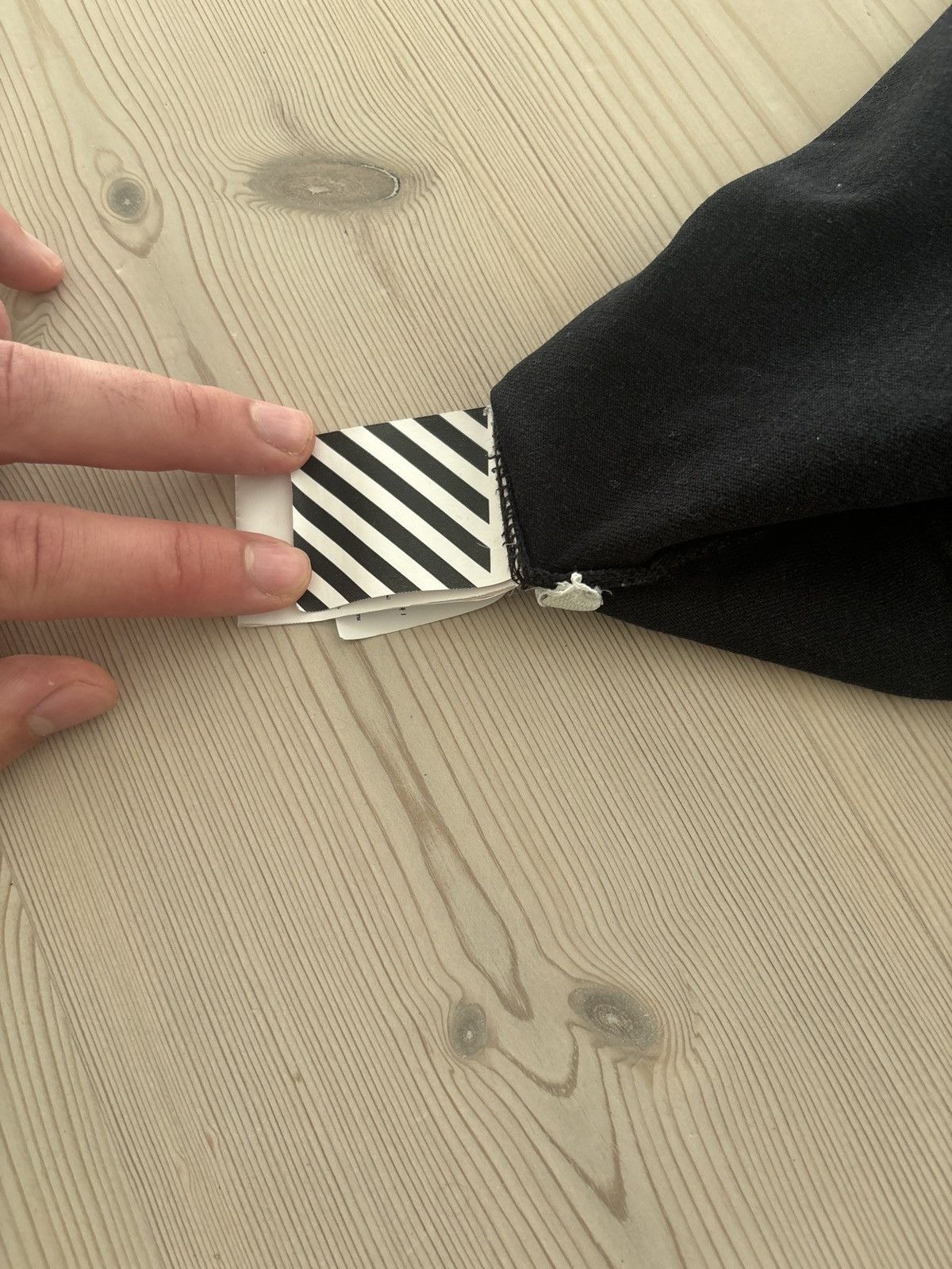Off-White Off-white SEEING THINGS tee Size US S / EU 44-46 / 1 - 9 Thumbnail