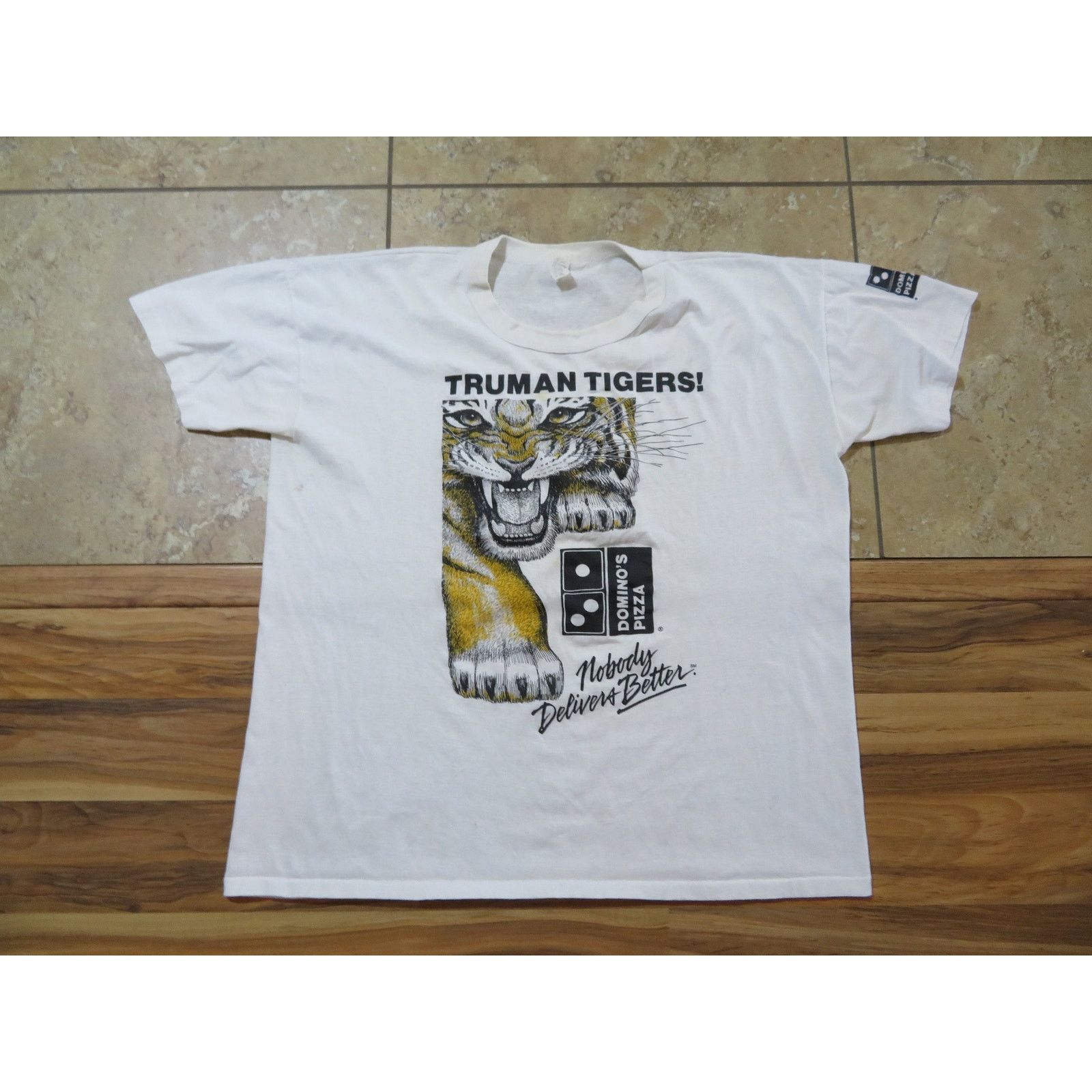 Other 90s Truman Tigers Dominos Pizza White Thin T-shirt Sz XL Size US XL / EU 56 / 4 - 1 Thumbnail
