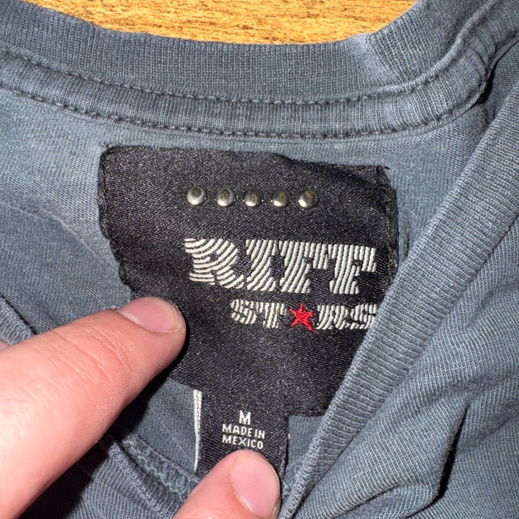 Vintage Riff Stars ZZ Top Band T-Shirt Mens Medium Gray Shirt Regular Size M Size US M / EU 48-50 / 2 - 3 Thumbnail
