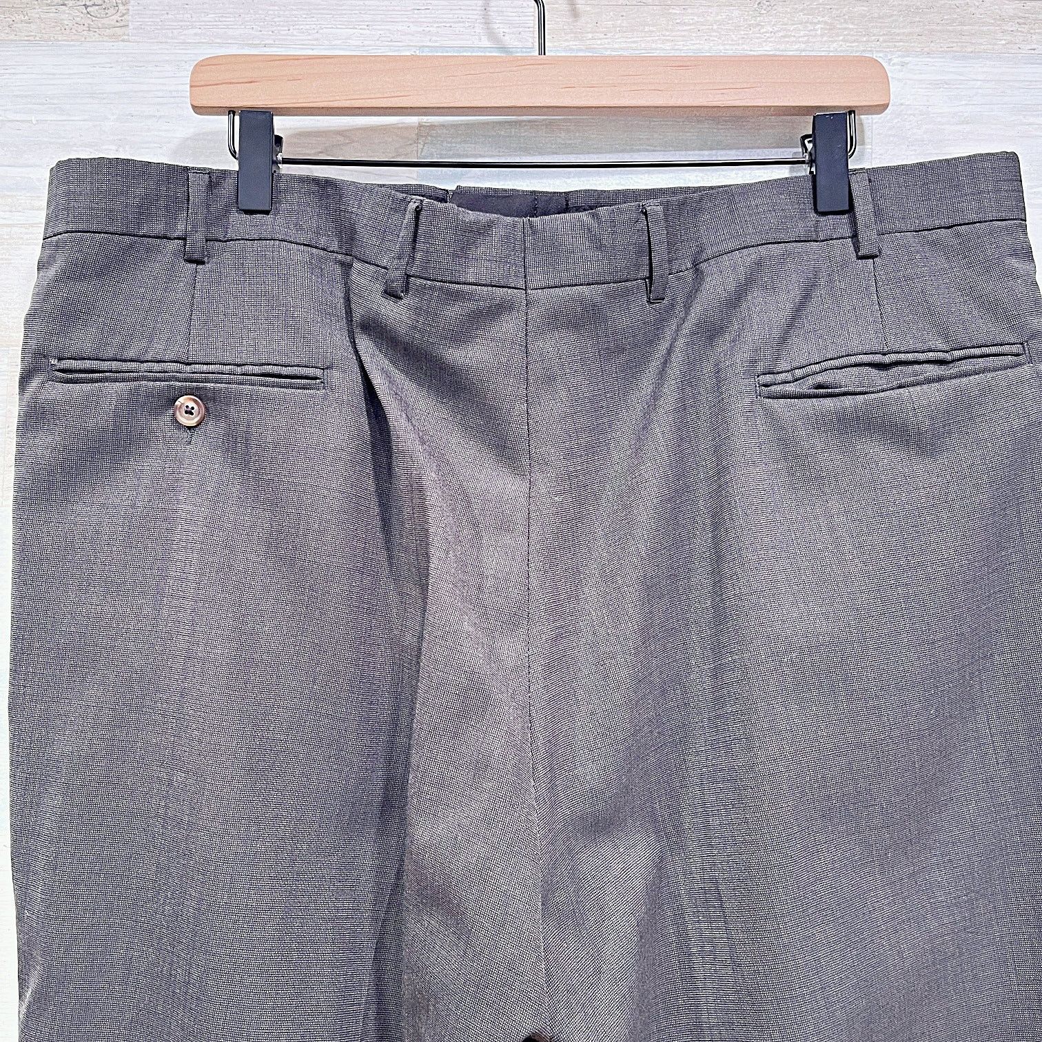 Jos. A. Bank Jos A Bank Wool Birdseye Suit Gray Mens 46R 40W Size 46R - 13 Thumbnail
