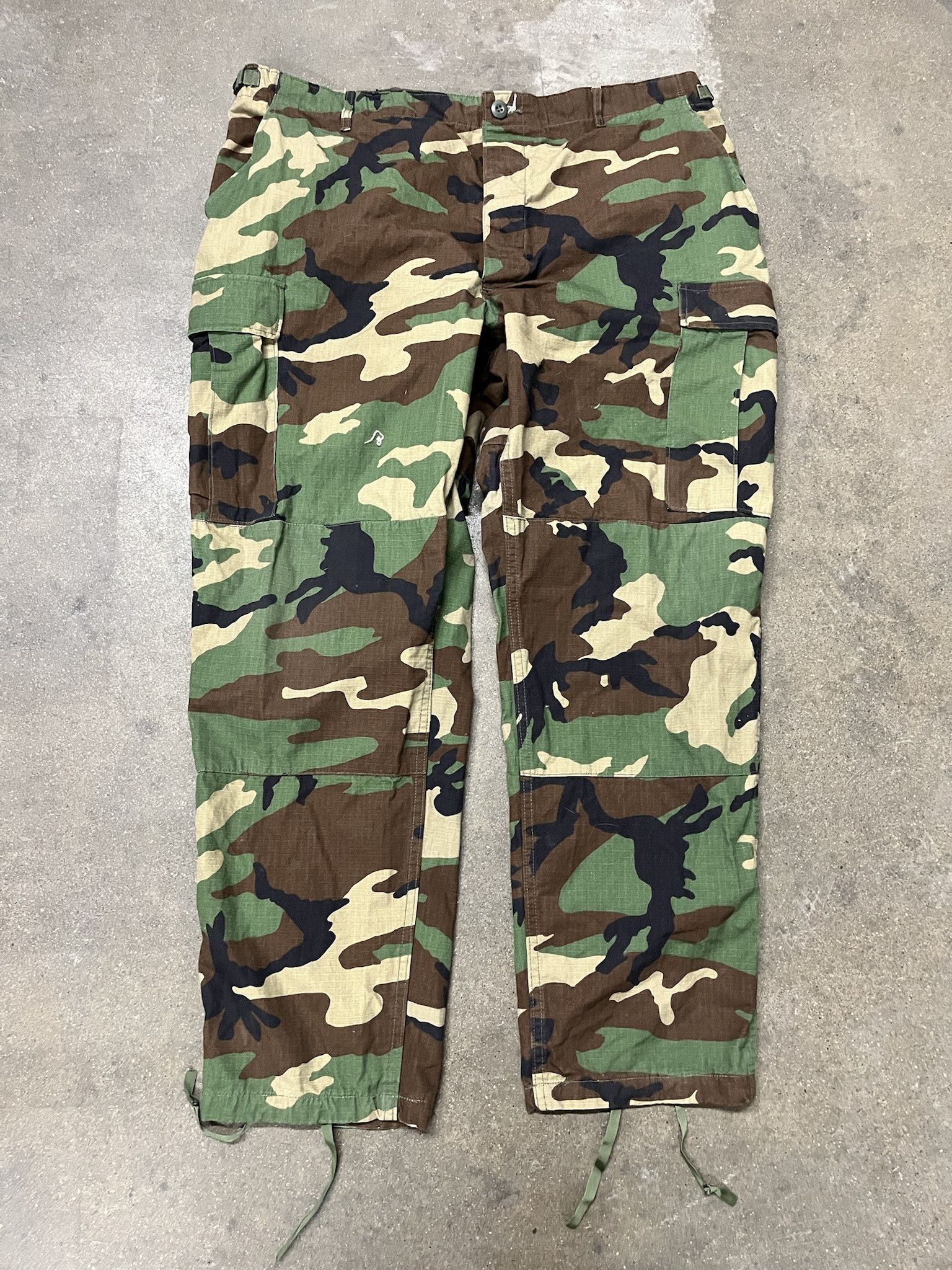 Vintage 2000s Military BDU Woodland Camo Double Knee Cargo pants Size XL