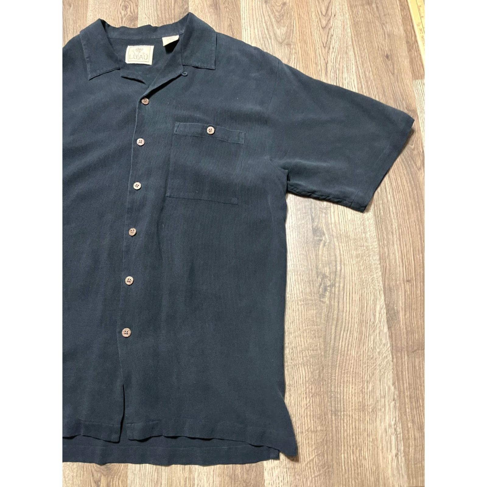 Vintage Luau Shirt Mens Size Large Black Button Up Short Sleeve Silk Size US L / EU 52-54 / 3 - 4 Thumbnail