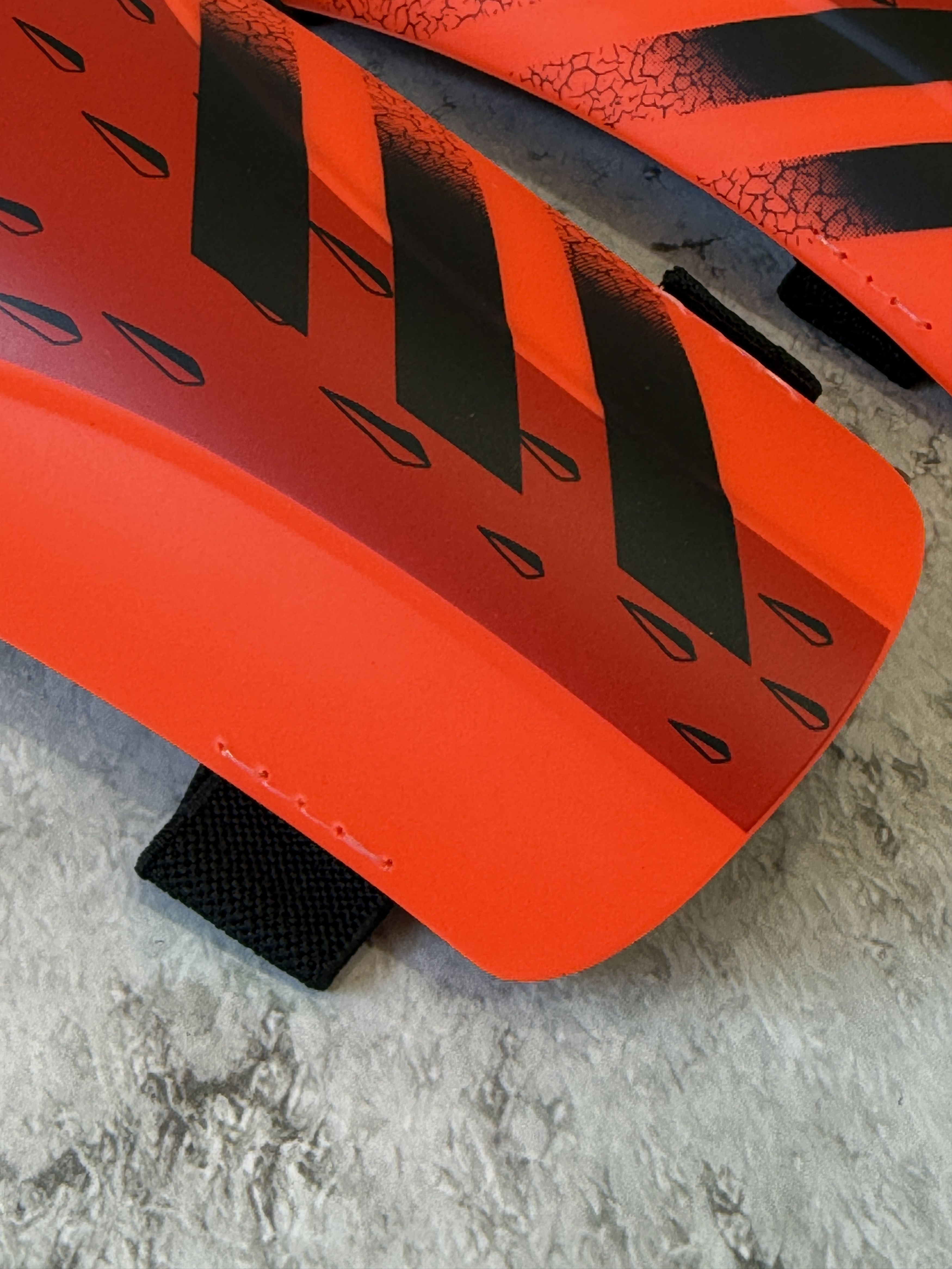 Adidas Adidas Predator Training Performance SHIELD GR1520 Size ONE SIZE - 7 Thumbnail