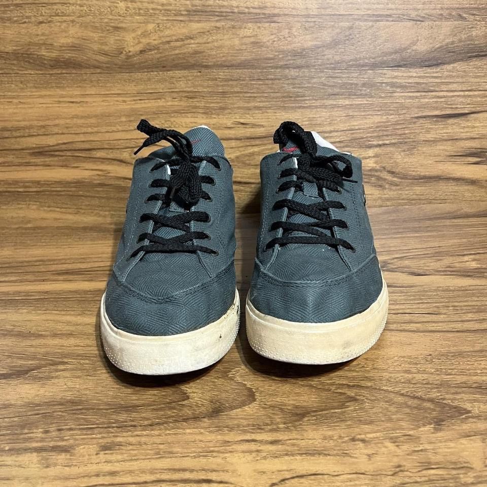 Nike Vtg Nike SB Green Canvas Shoes Lace Up Sneakers metal decal Size US 10.5 / EU 43-44 - 2 Thumbnail