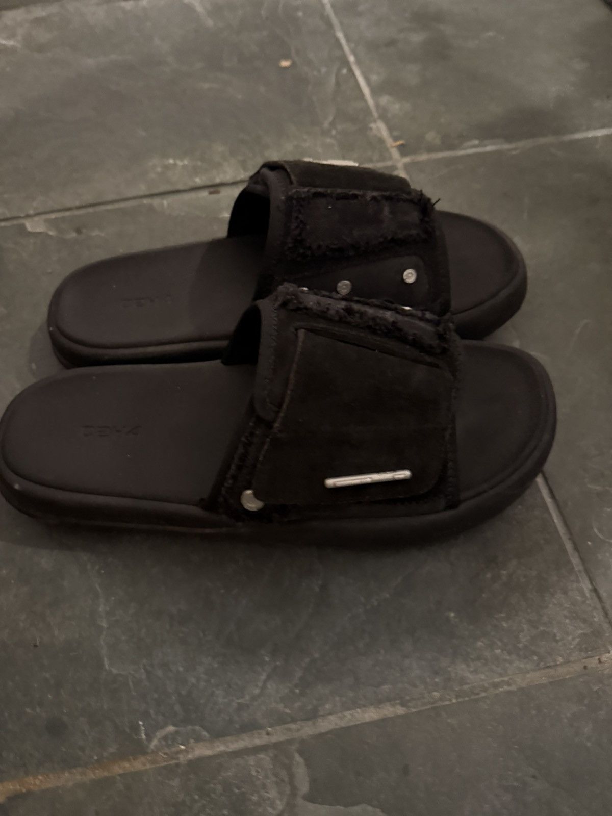 C2H4 C2H4 proton slides Size US 12.5 / EU 45-46 - 3 Thumbnail