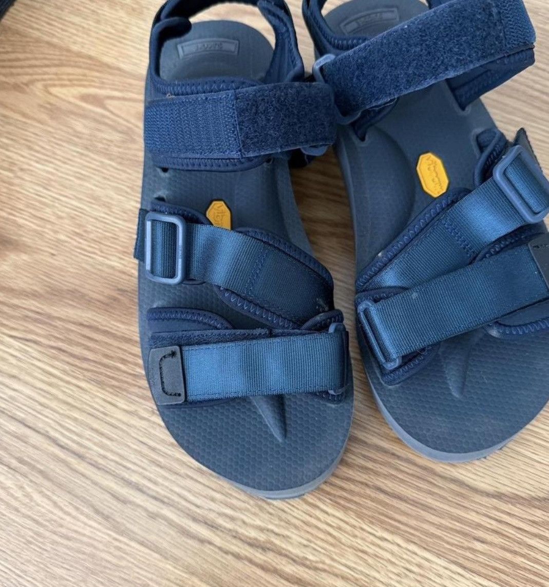 Suicok Sandals