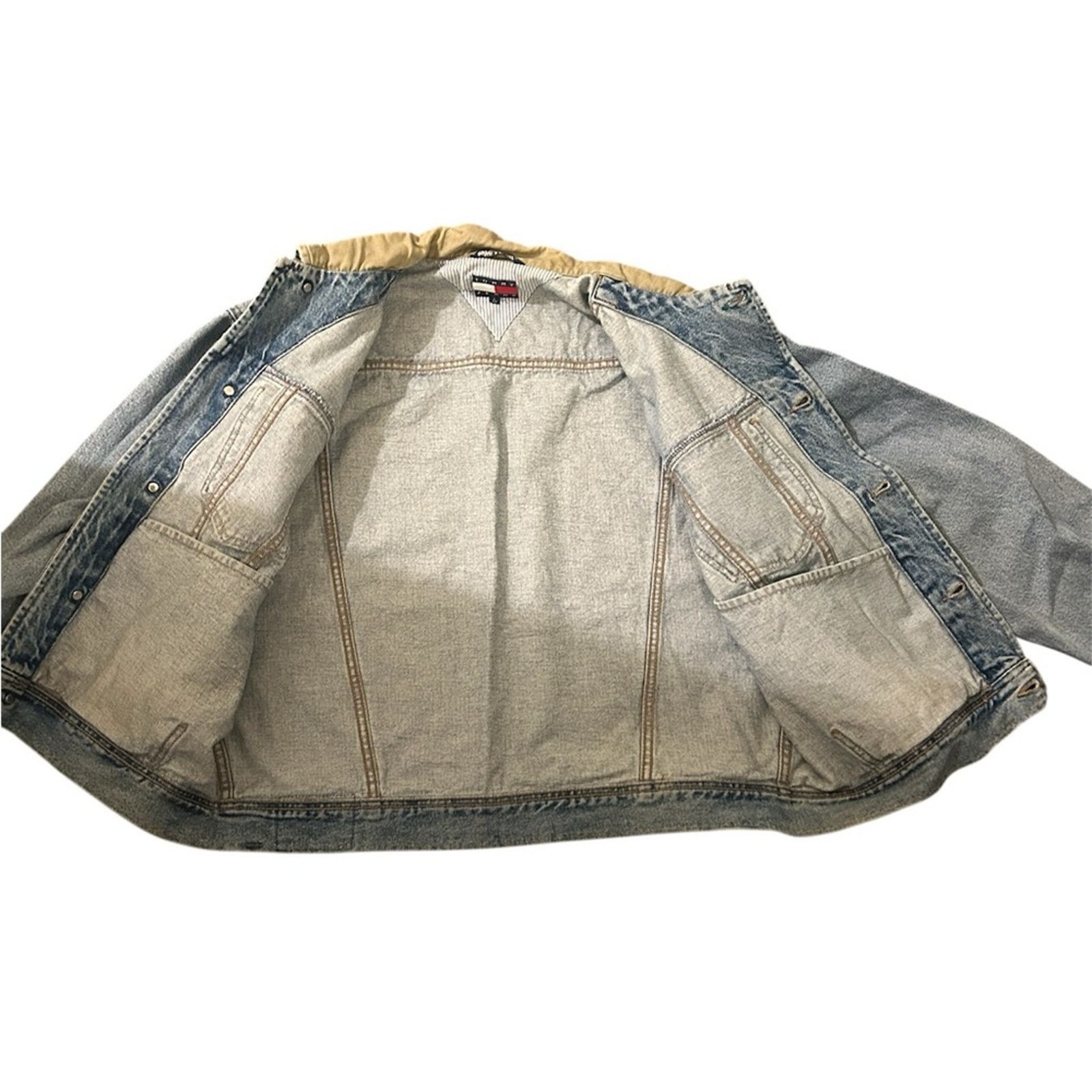 Tommy Hilfiger 90s Vintage Tommy Jeans Light Denim Trucker Patch Jacket Size US M / EU 48-50 / 2 - 9 Thumbnail