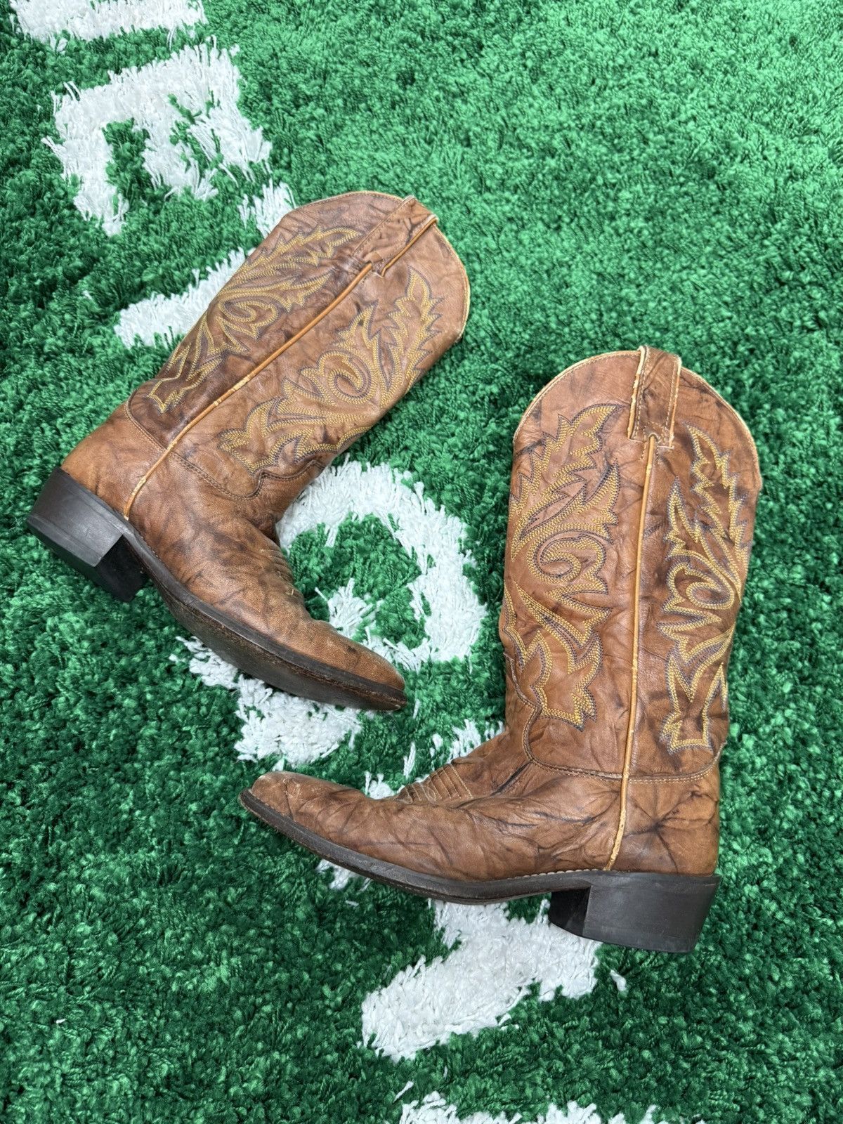 Cowboy Equipment × Justin Boots × Vintage Justin Boots Brown Leather Cowboy Boots Sz. 7 Size US 7 / EU 40 - 1 Thumbnail
