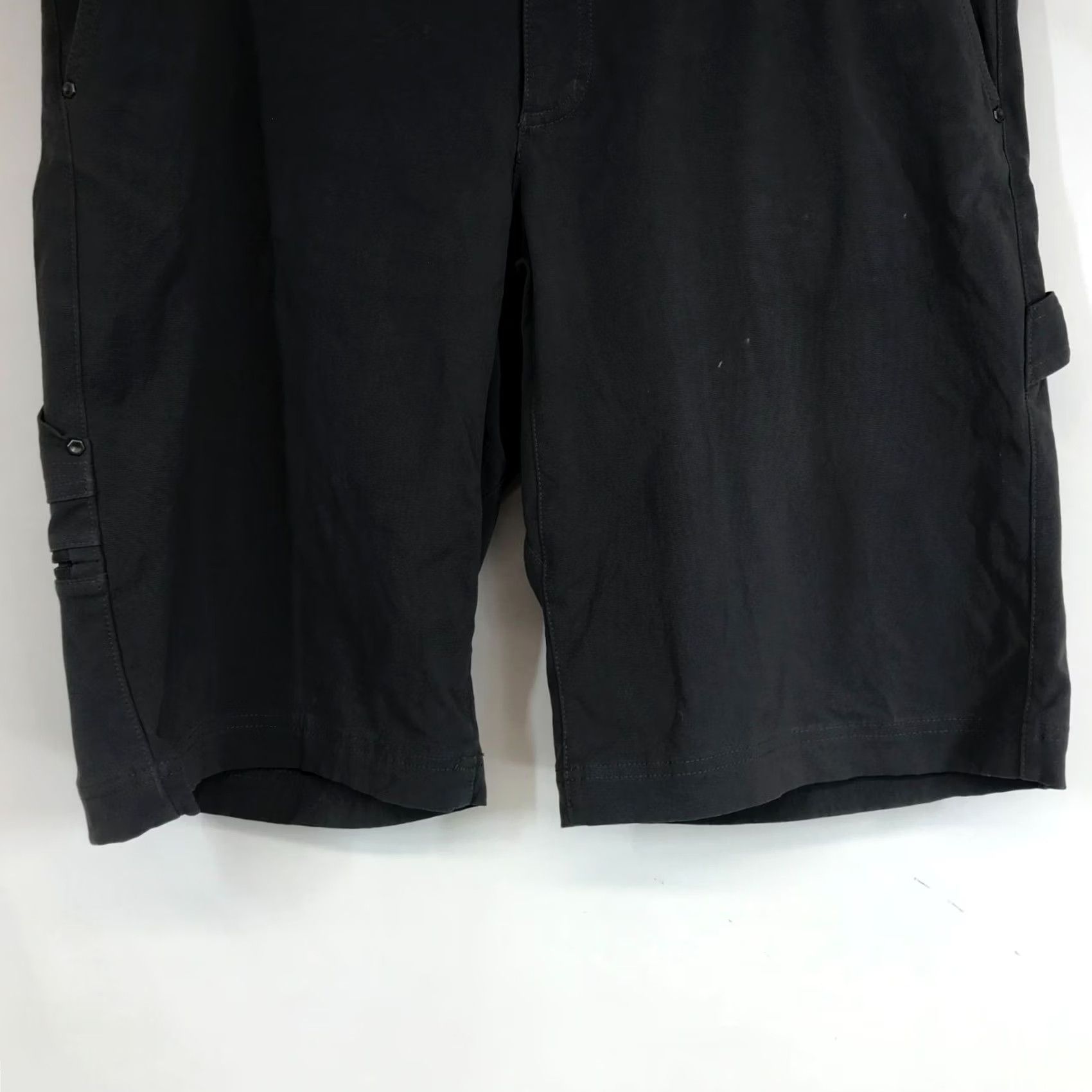 Mountain Hardwear Mountain Hardwear Mens 40 Gray Nylon Blend Painter Shorts Size US 40 / EU 56 - 3 Thumbnail