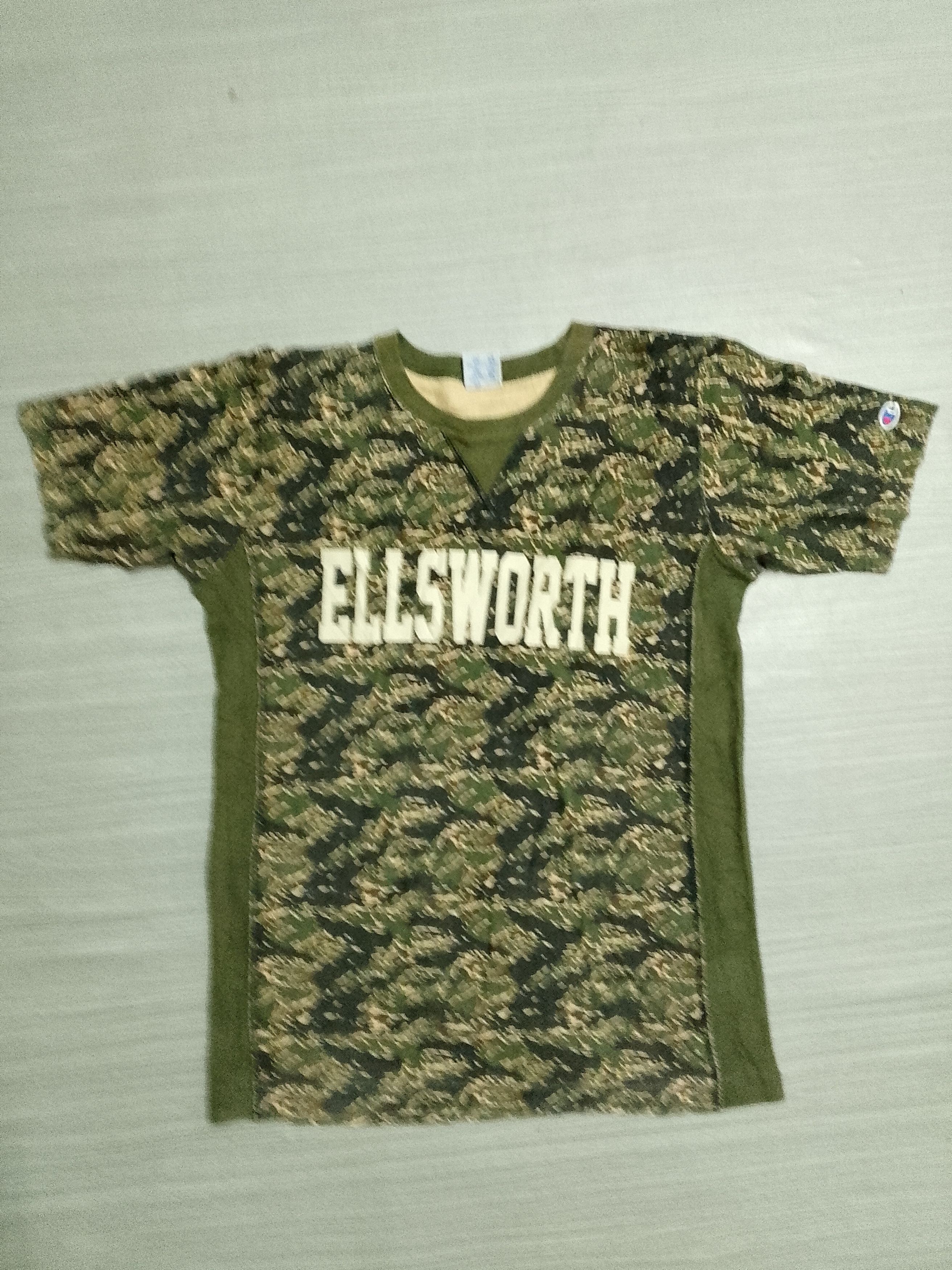 Champion Champion x Ellsworth tiger stripe tee Size US L / EU 52-54 / 3 - 3 Thumbnail