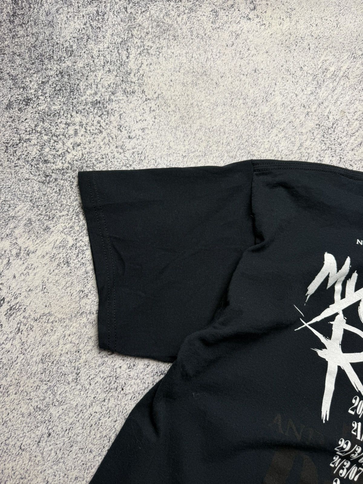 Band Tees Vintage My Chemical Romance The Black Parade Album T shirt Size US L / EU 52-54 / 3 - 23 Thumbnail