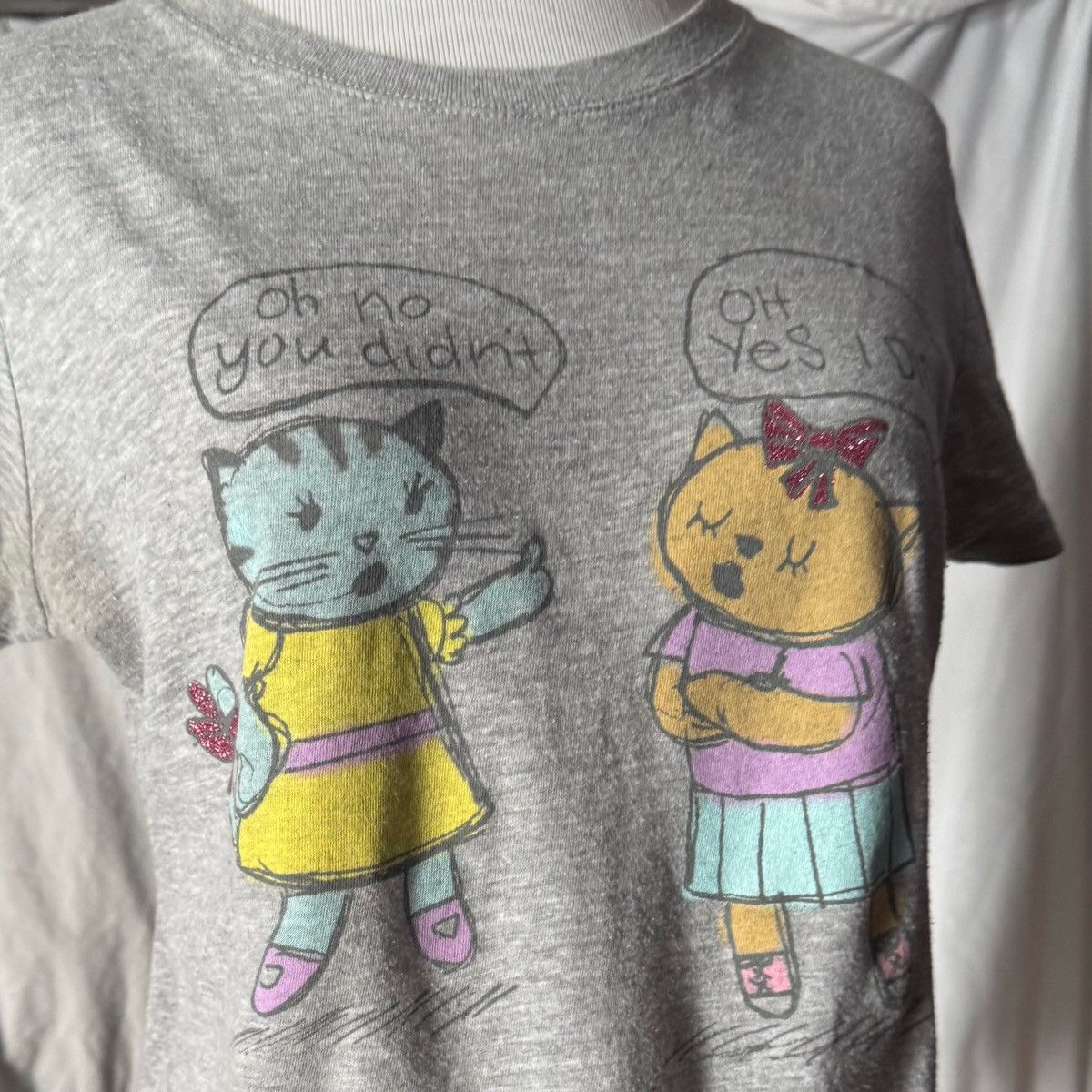 Vintage Retro, Y2K, Sassy Kitty Cat, Fitted Tee Size M / US 6-8 / IT 42-44 - 6 Thumbnail