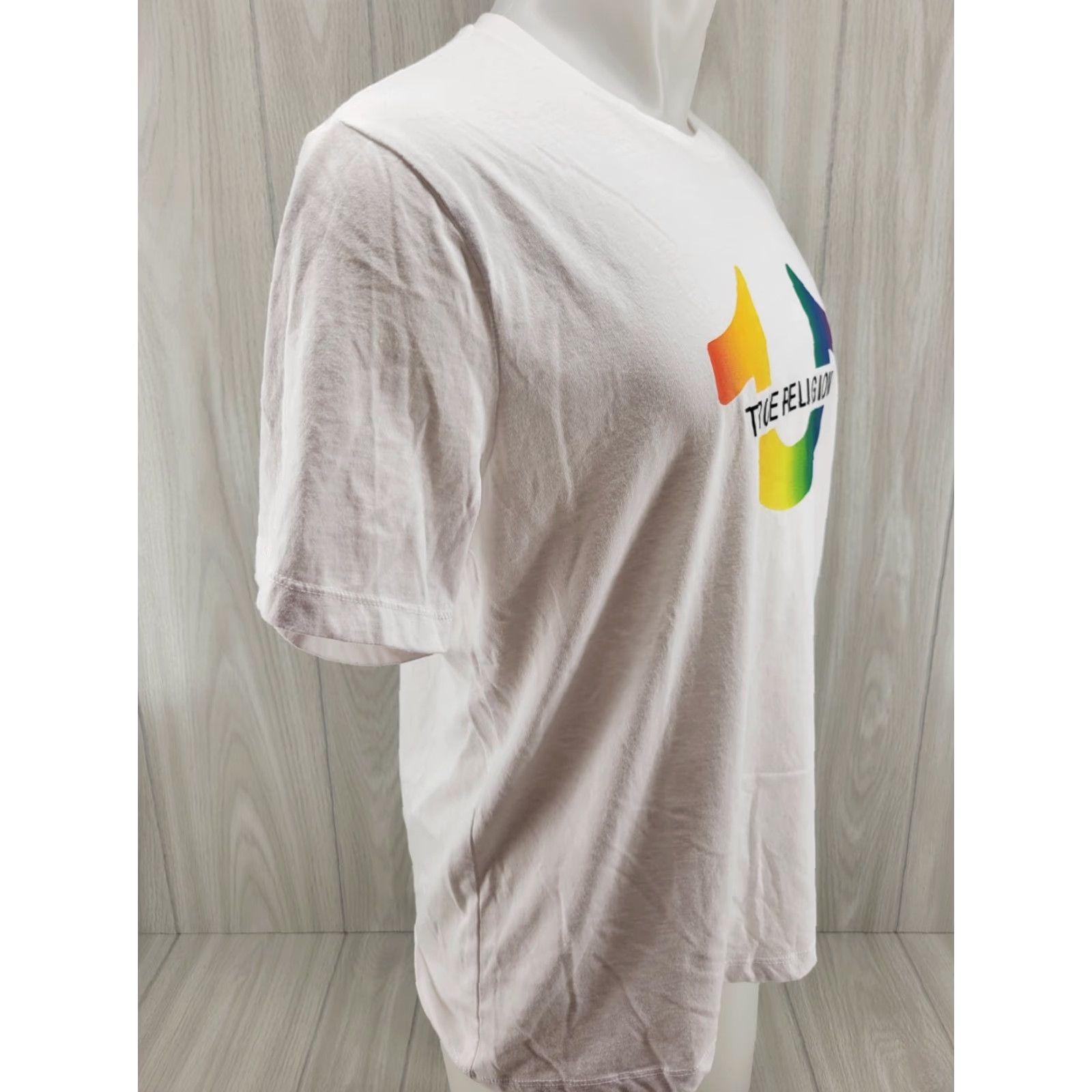 True Religion True Religion Mens T Shirt Rainbow Logo White L Shirt Adults Regular Short Sleeve Crew Neck Cotton Blend Knit Size US L / EU 52-54 / 3 - 4 Thumbnail