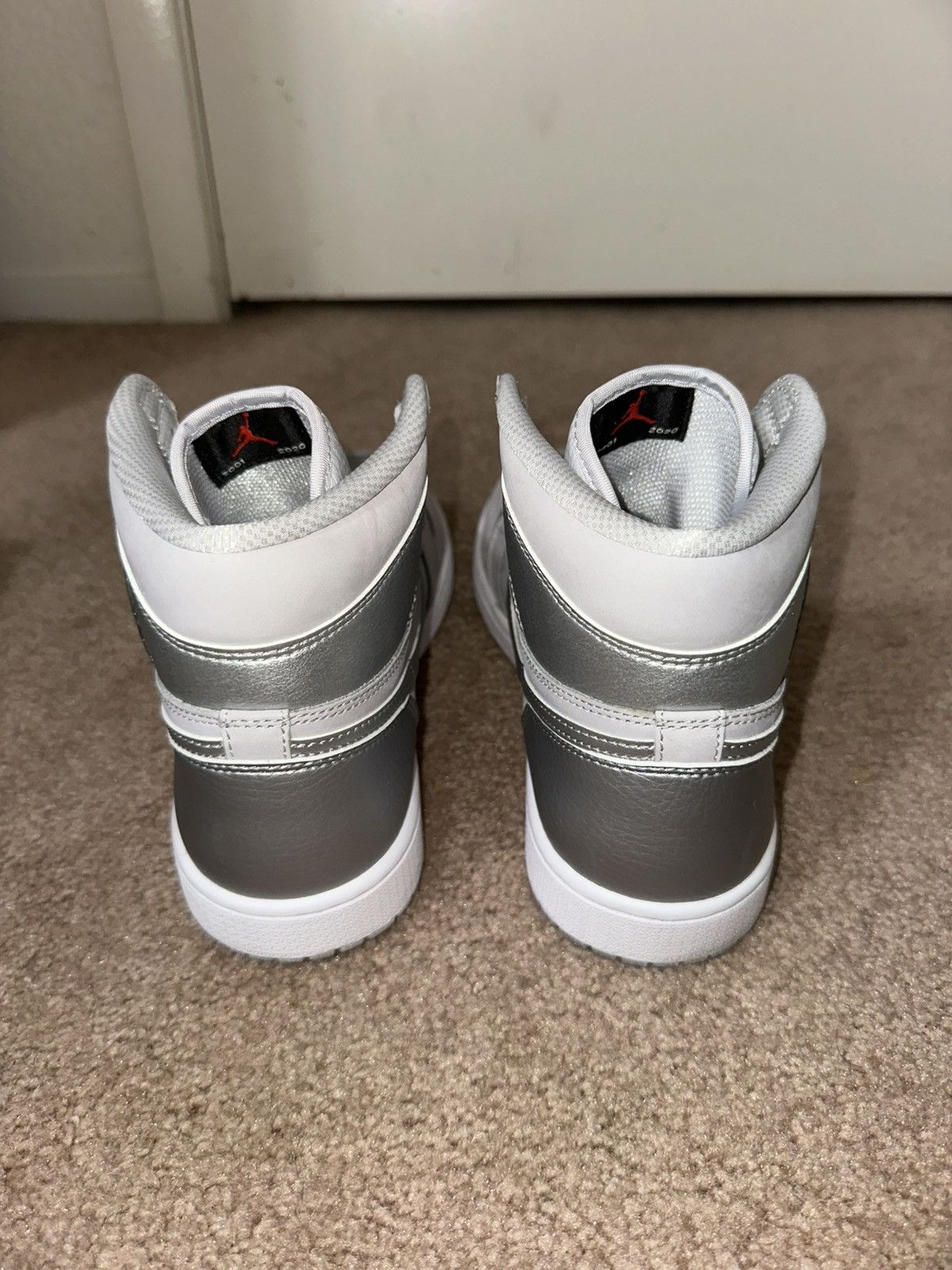 Jordan Brand Jordan 1 Retro High CO.JP Neutral Grey (2020) Size US 9 / EU 42 - 3 Thumbnail