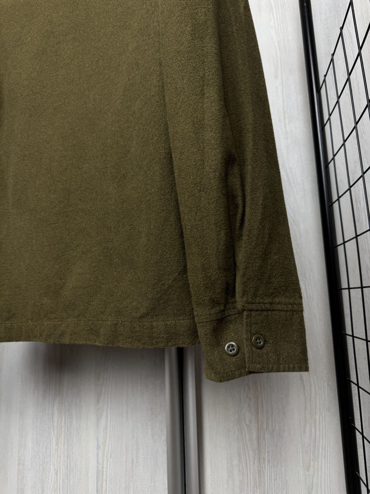 Japanese Brand Muji Khaki Green collarless long sleeve pocket shirt Size US XS / EU 42 / 0 - 6 Thumbnail