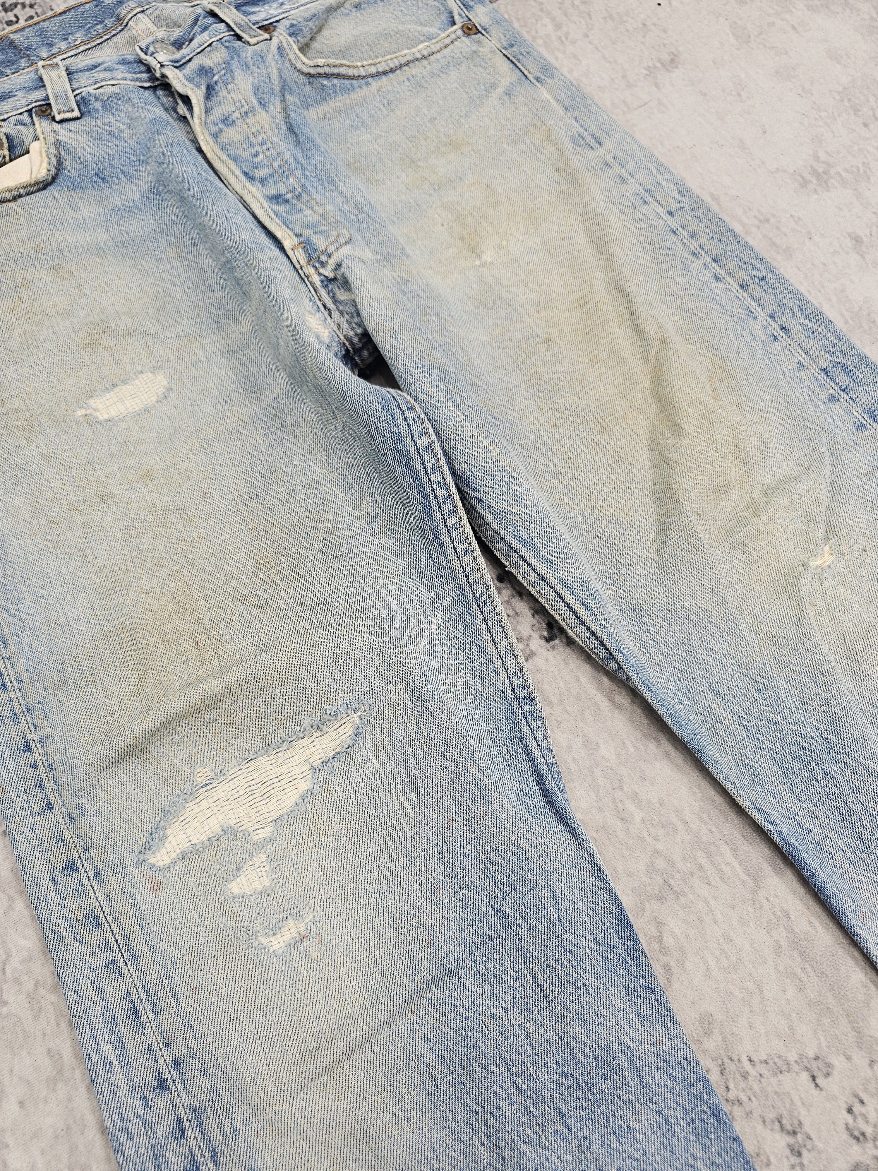 Levi's Vintage Clothing Vtg 90'S LEVIS 501 Ripped Yellow Stain Faded Jeans L0496 Size US 33 - 7 Thumbnail