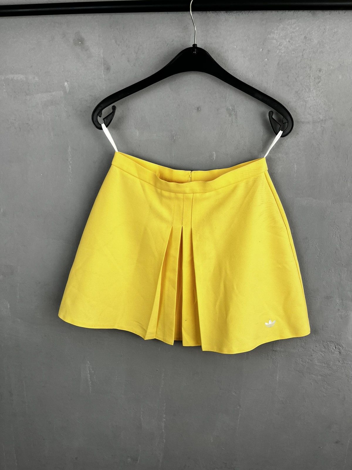 Adidas Adidas west Germany vintage skirt Size 34" / US 12 / IT 48 - 1 Thumbnail