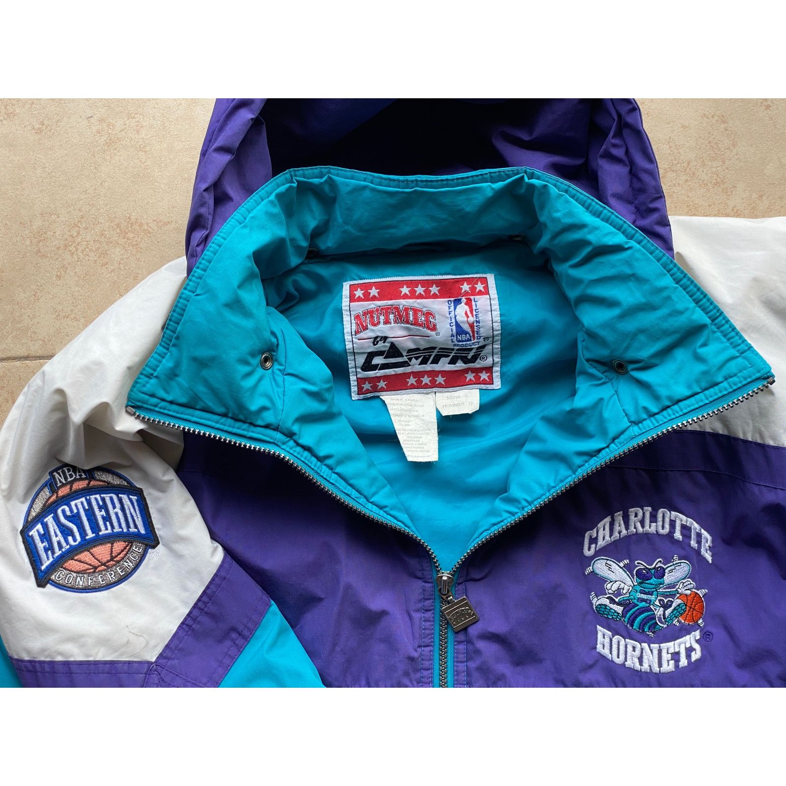 NBA × Starter Charlotte Hornets 90s NUTMEG puffer TAPE L teal NBA vintage Size US L / EU 52-54 / 3 - 5 Thumbnail