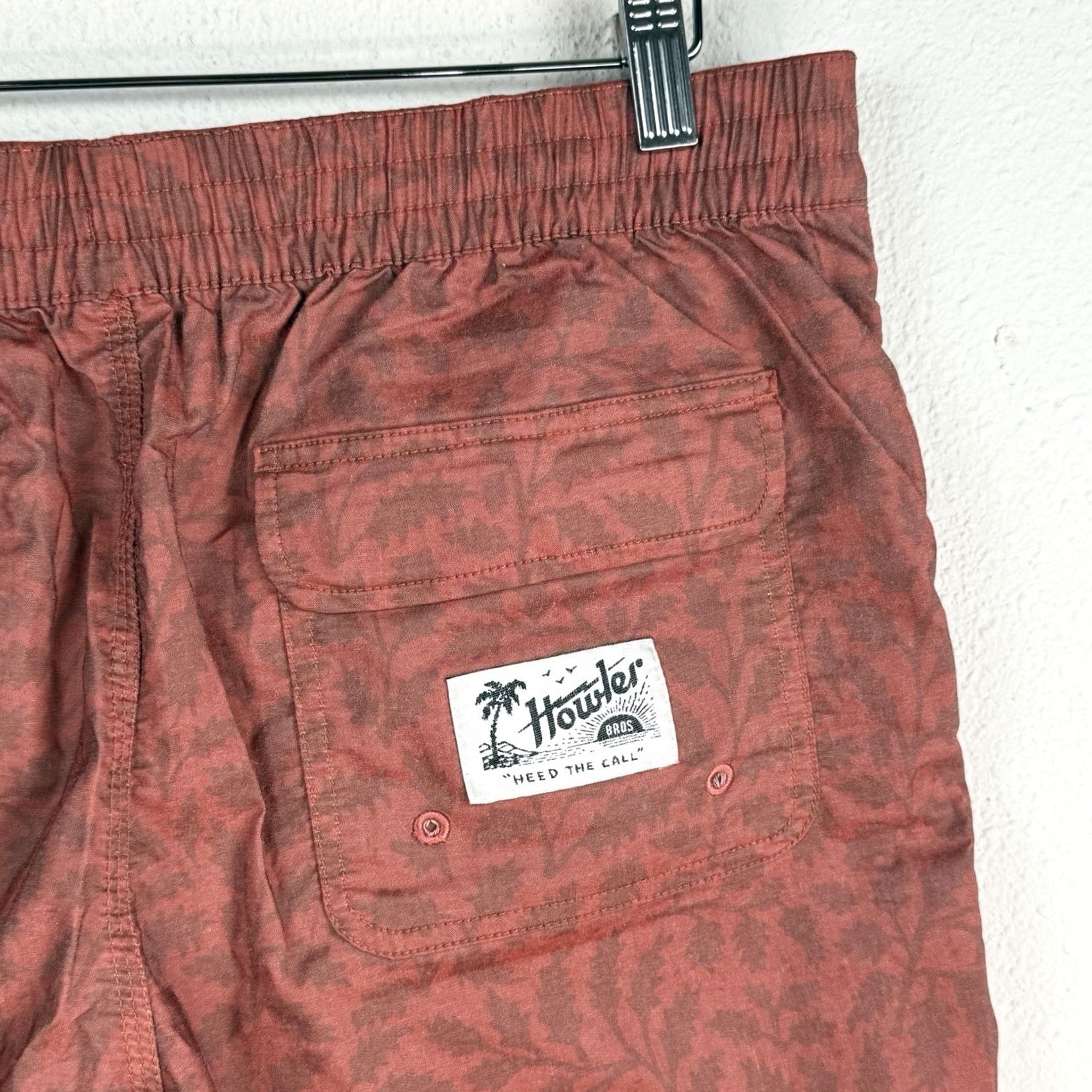 Howler Brothers Howler Brothers Board Shorts Men’s 32 Red Floral 7” Inseam 7” Size US 32 / EU 48 - 6 Thumbnail